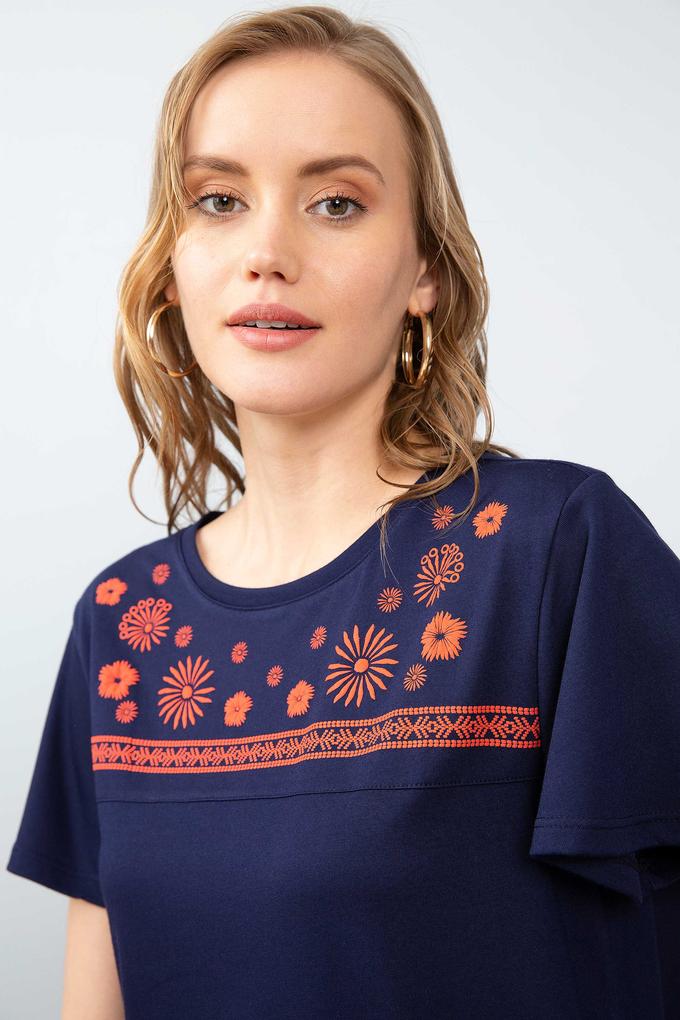 Kadın Lacivert Tişört
