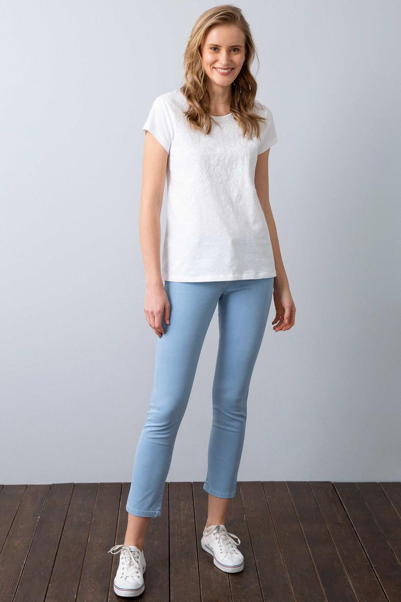 Kadın Beyaz Bisiklet Yaka T-Shirt - 50202617007