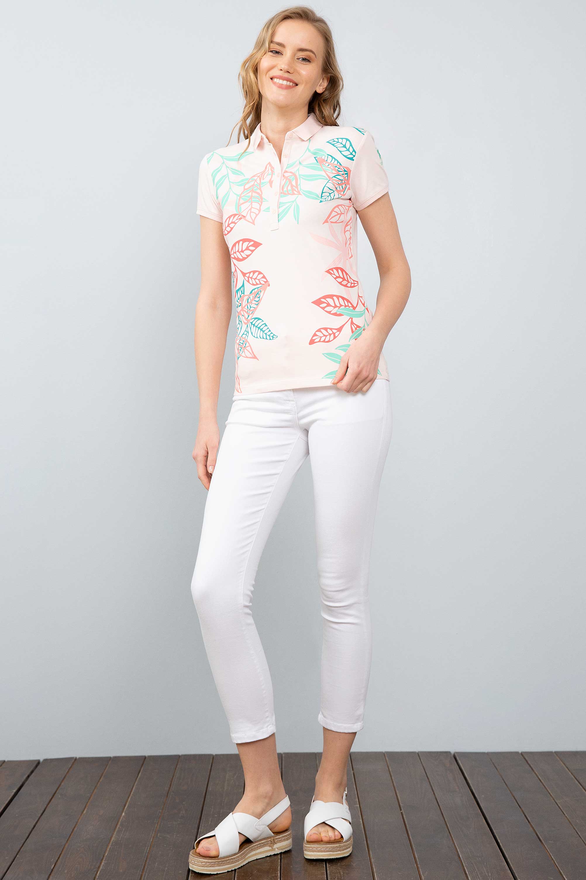 Kadın Pembe Polo Yaka T-Shirt - Image 4