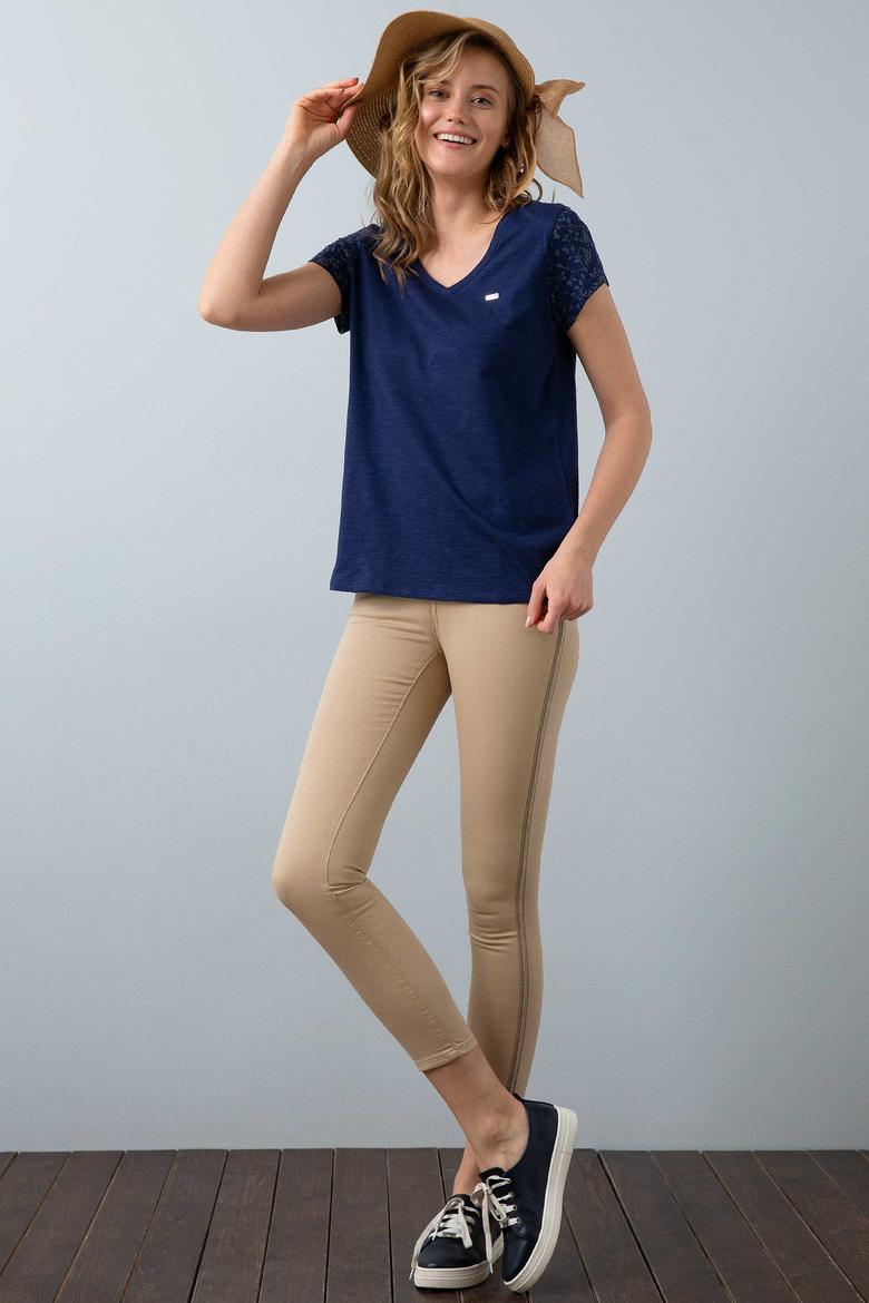 Kadın Lacivert V - Yaka T-Shirt - 50202630009