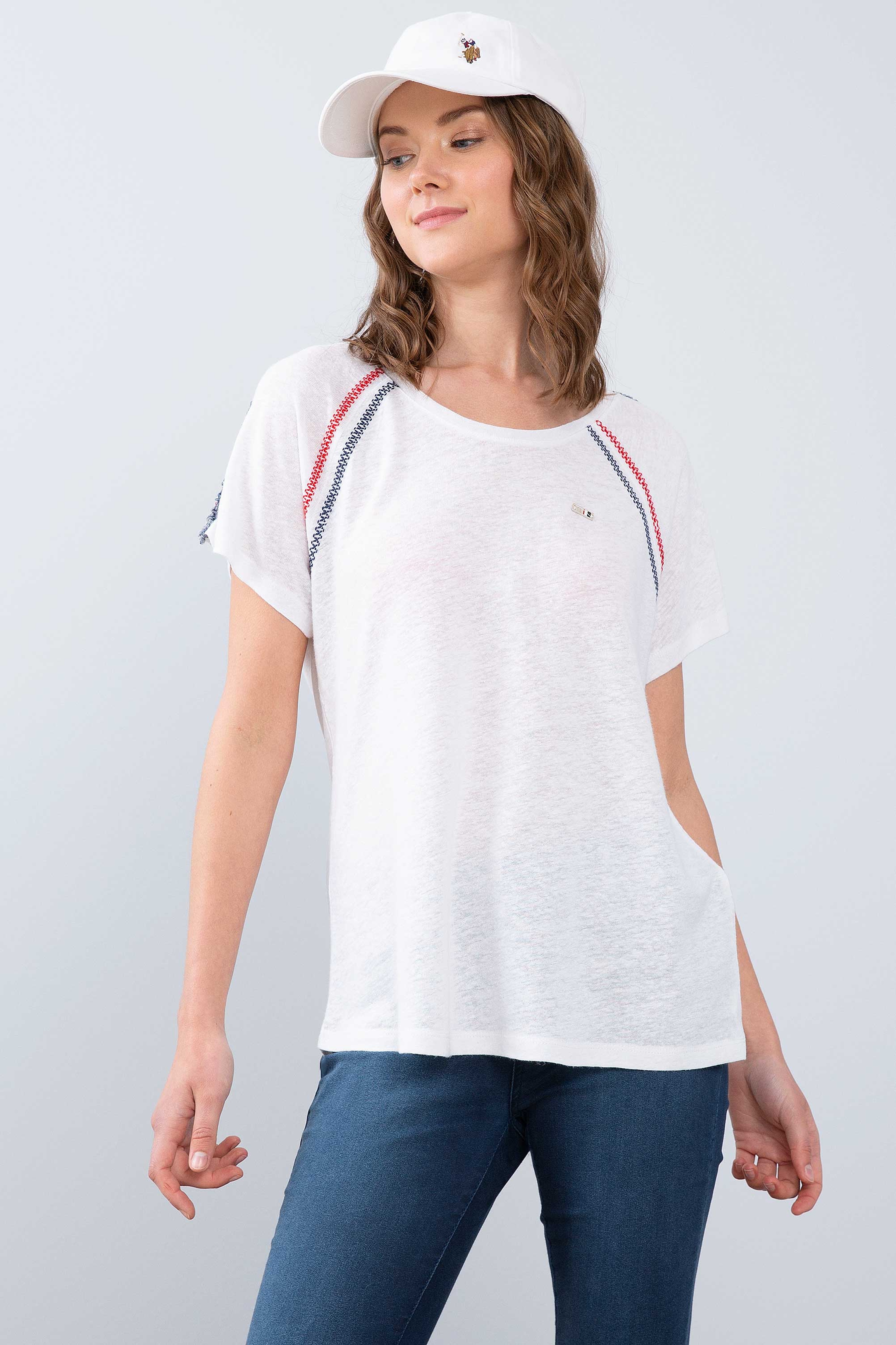 Kadın Beyaz Bisiklet Yaka T-Shirt