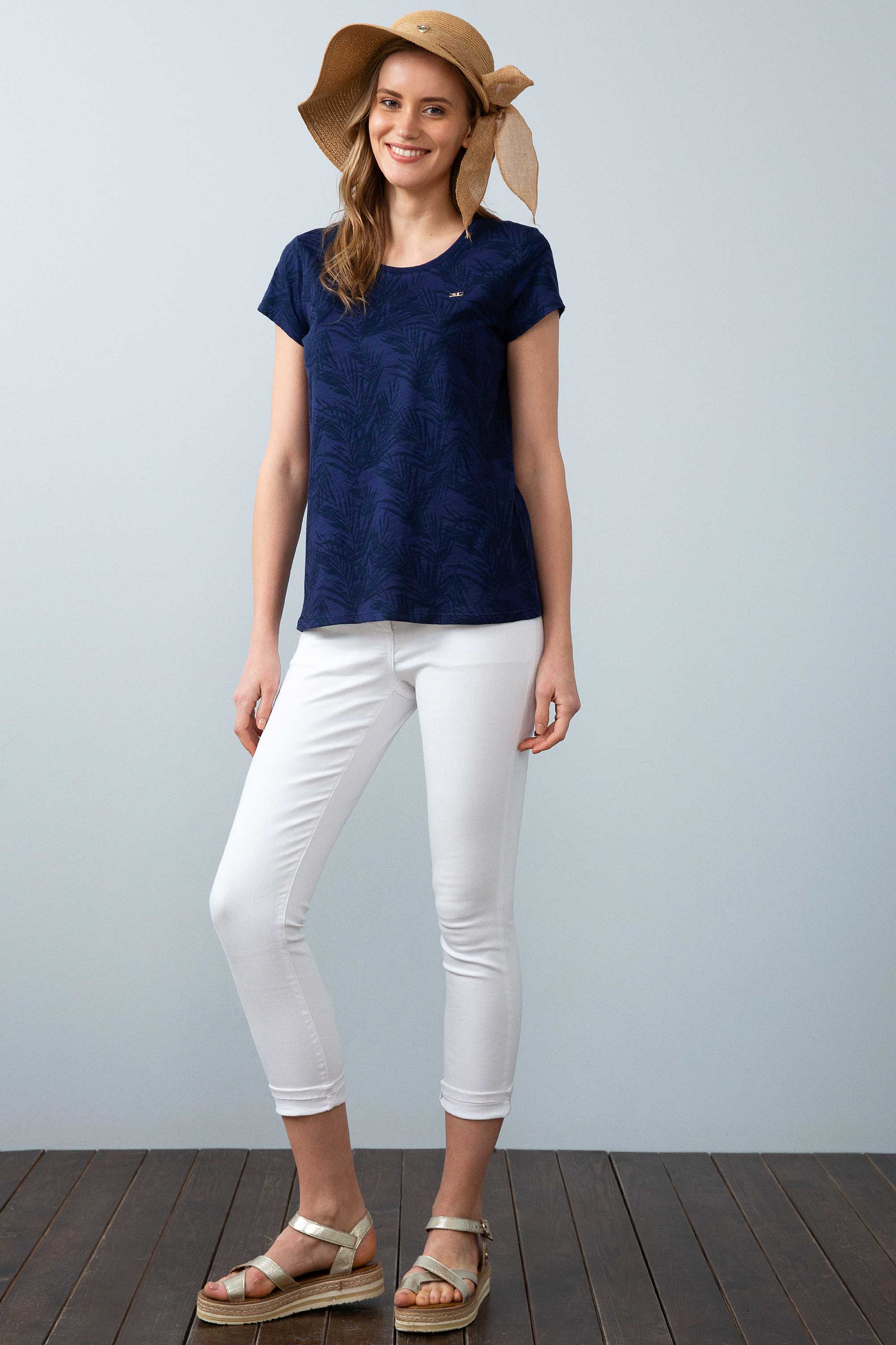 Kadın Lacivert Bisiklet Yaka T-Shirt - Image 3