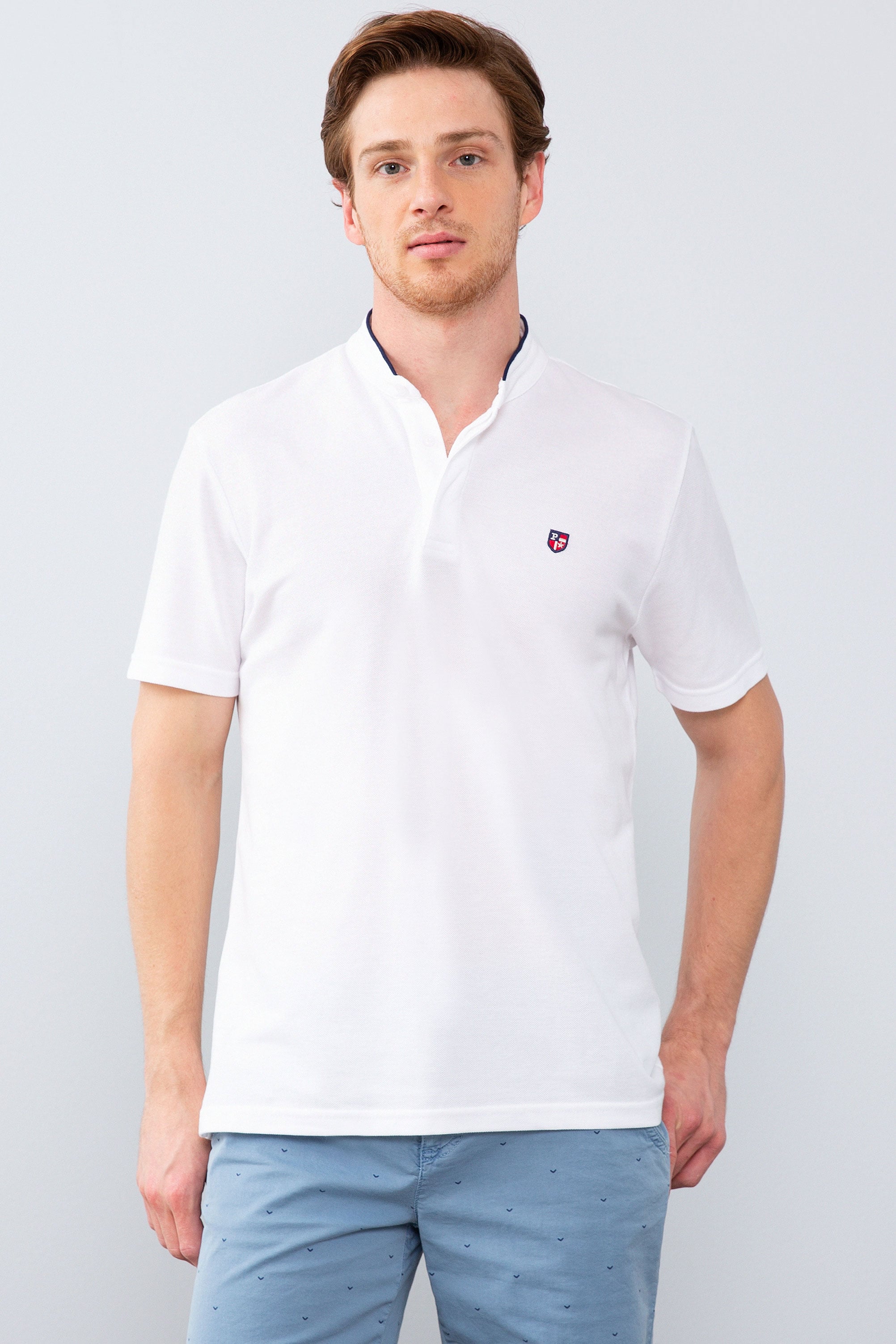 Erkek Beyaz Hakim Yaka T-Shirt