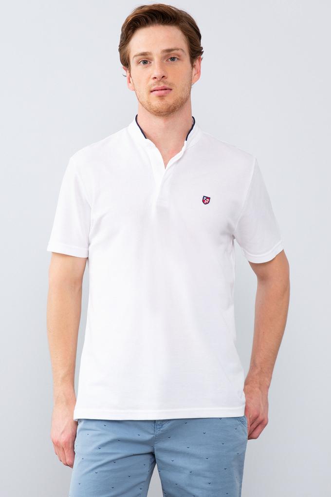 Erkek Beyaz Hakim Yaka T-Shirt