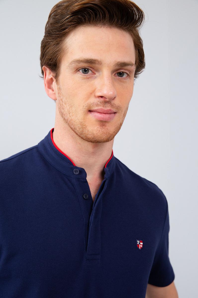 Erkek Lacivert Hakim Yaka T-Shirt