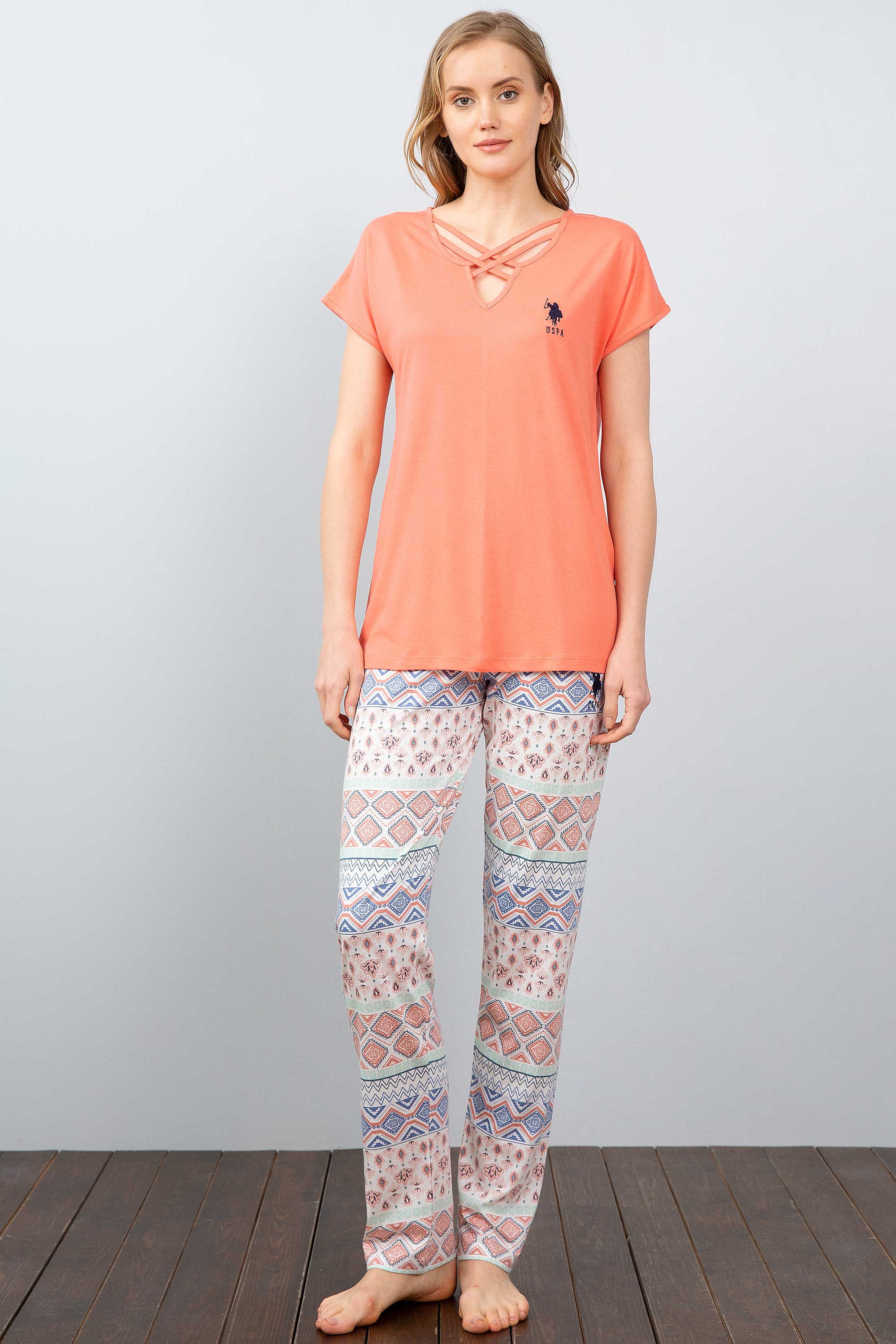 Kadın Pembe Pijama Takımı - Image 1