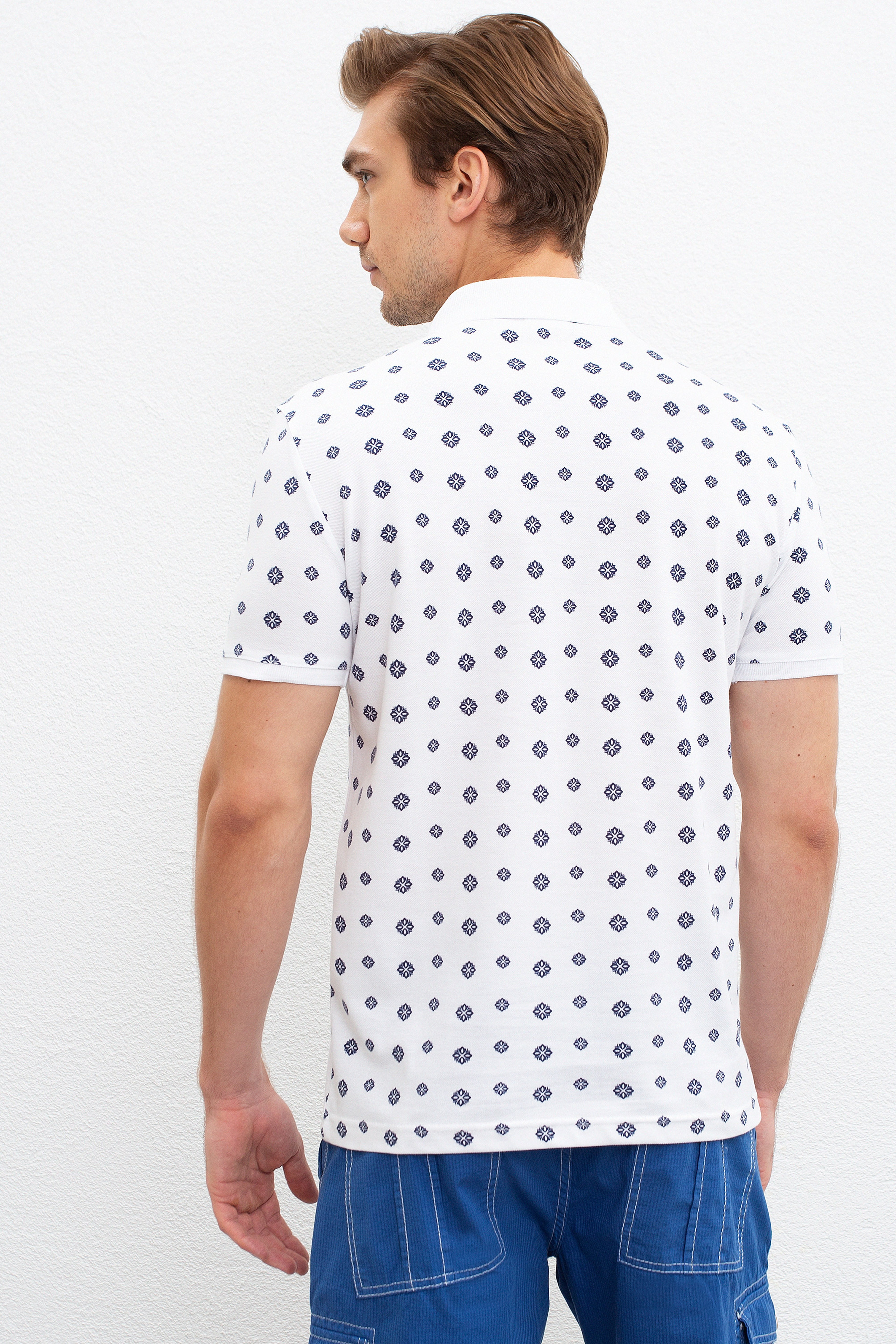 Erkek Beyaz Polo Yaka T-Shirt - Image 3