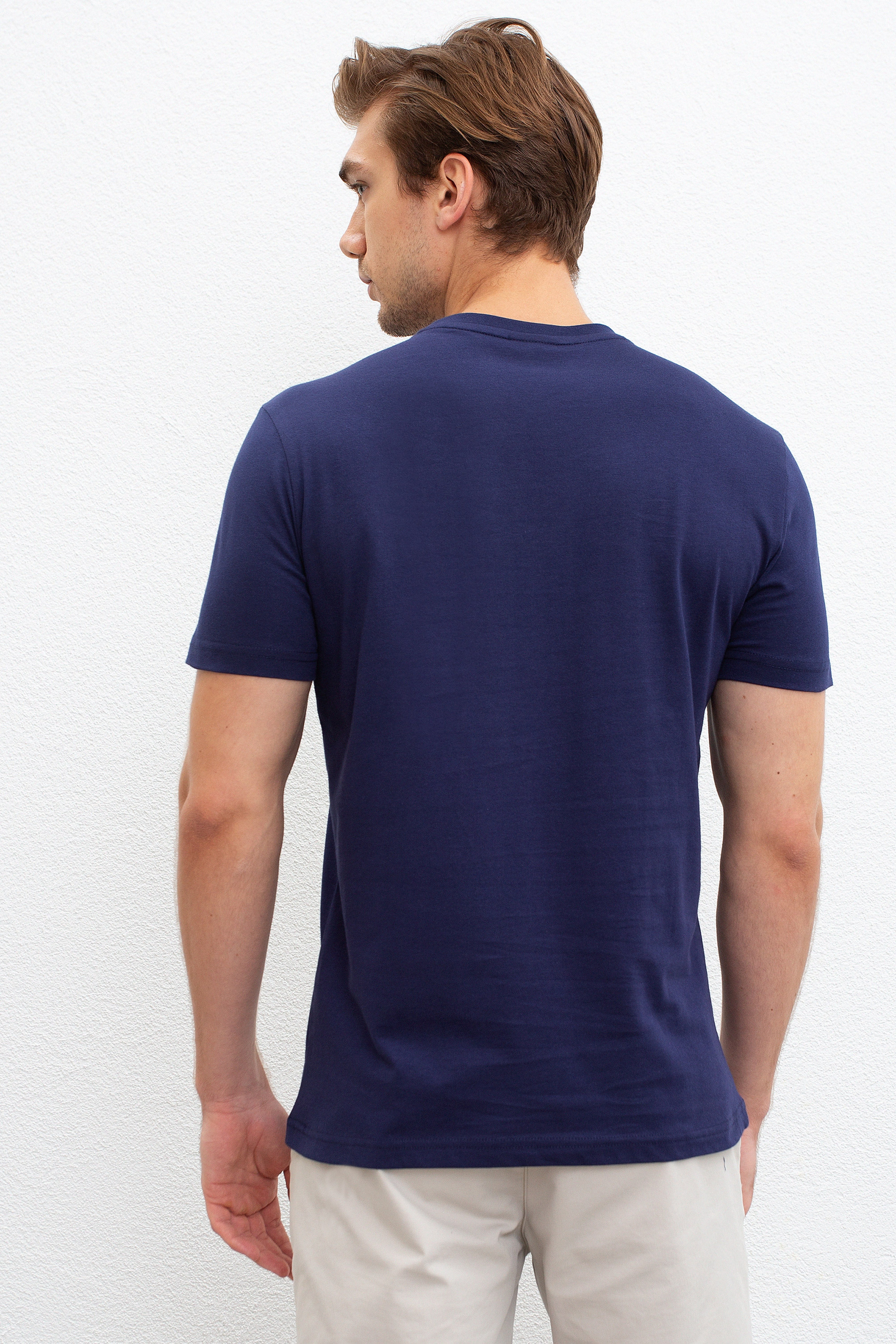 Erkek Lacivert Balıkçı Yaka T-Shirt - Image 3