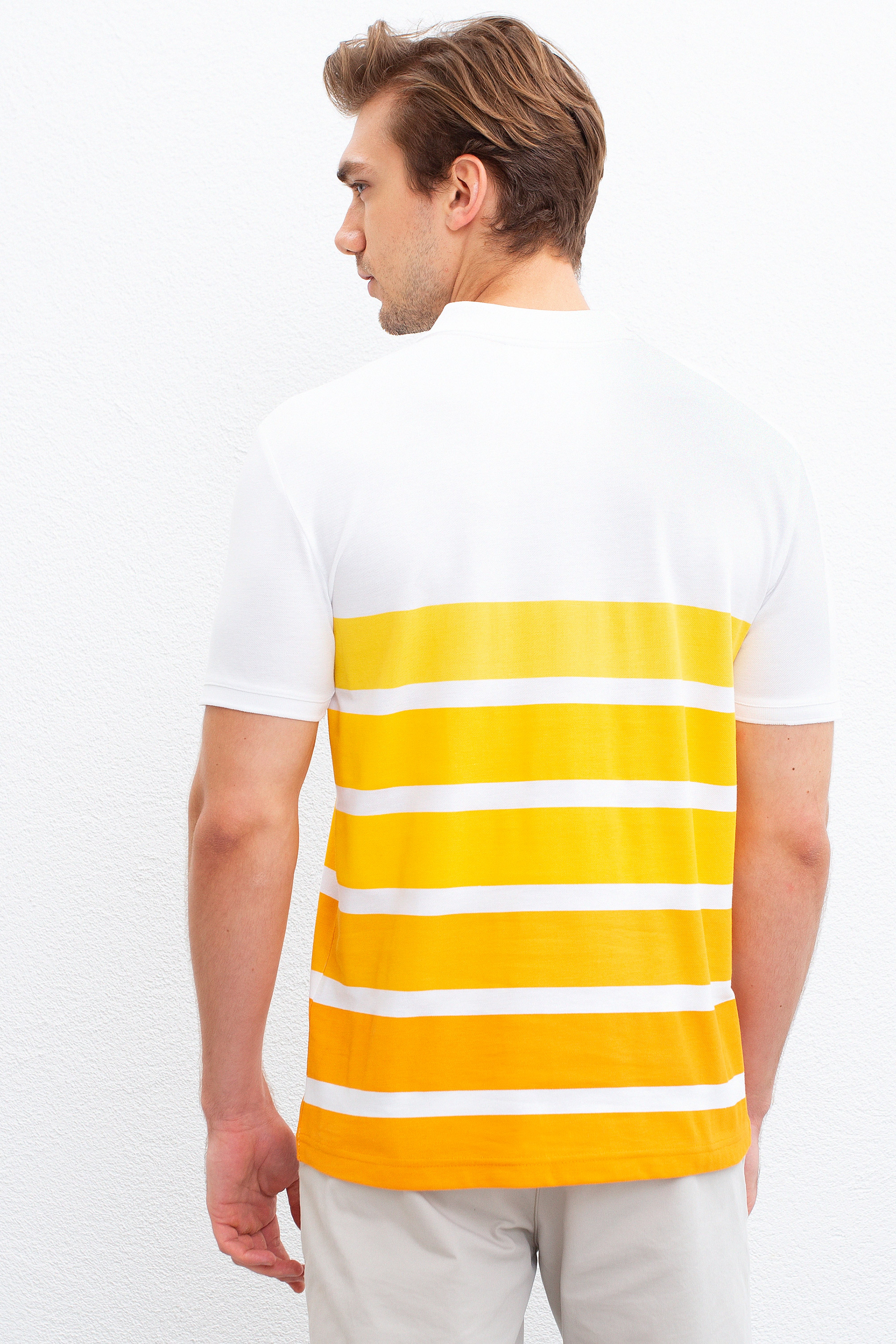 Erkek Sarı Polo Yaka T-Shirt - Image 3