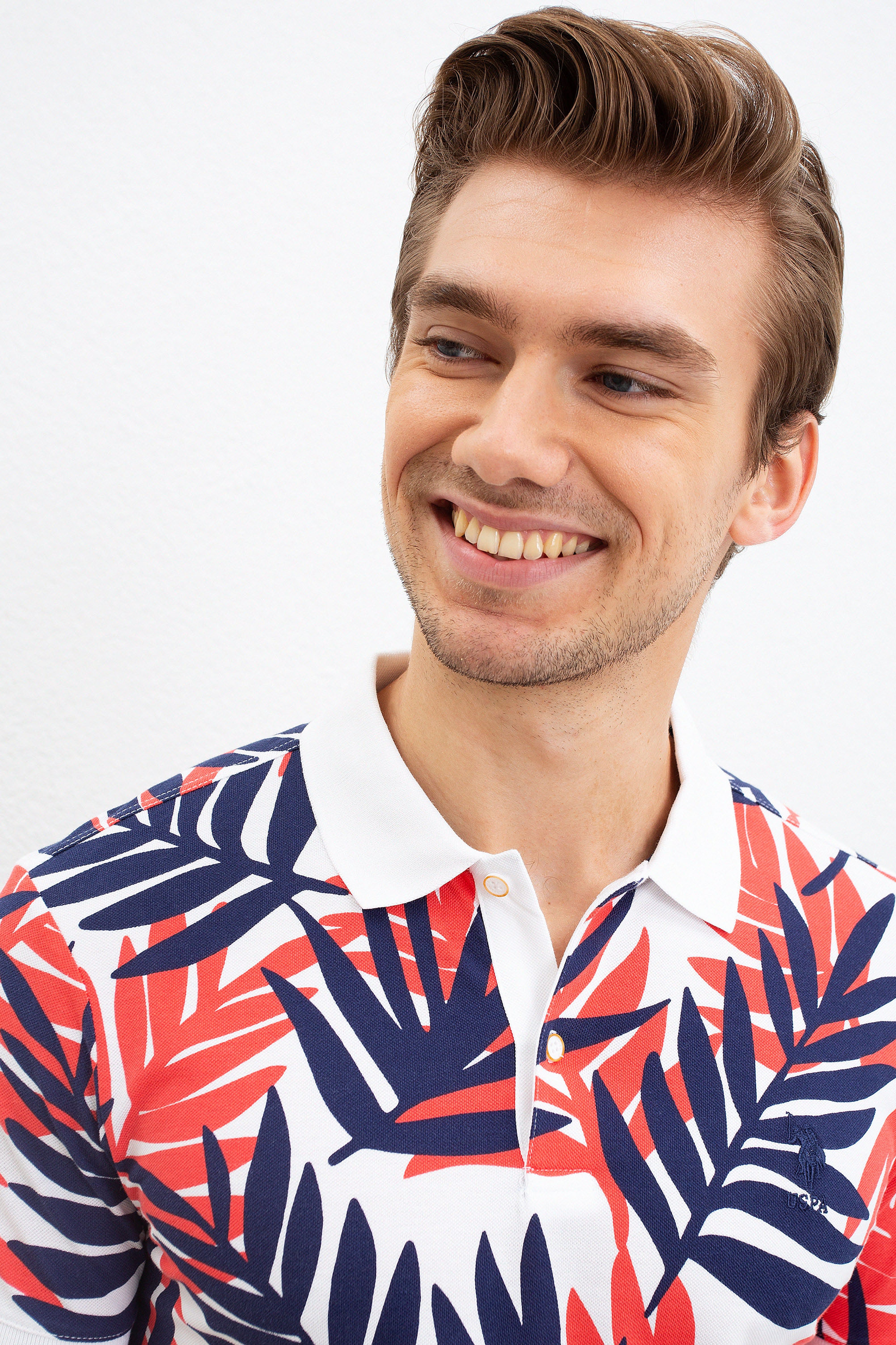 Erkek Beyaz Polo Yaka T-Shirt - Image 2
