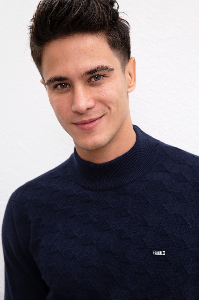 Erkek Lacivert Kazak