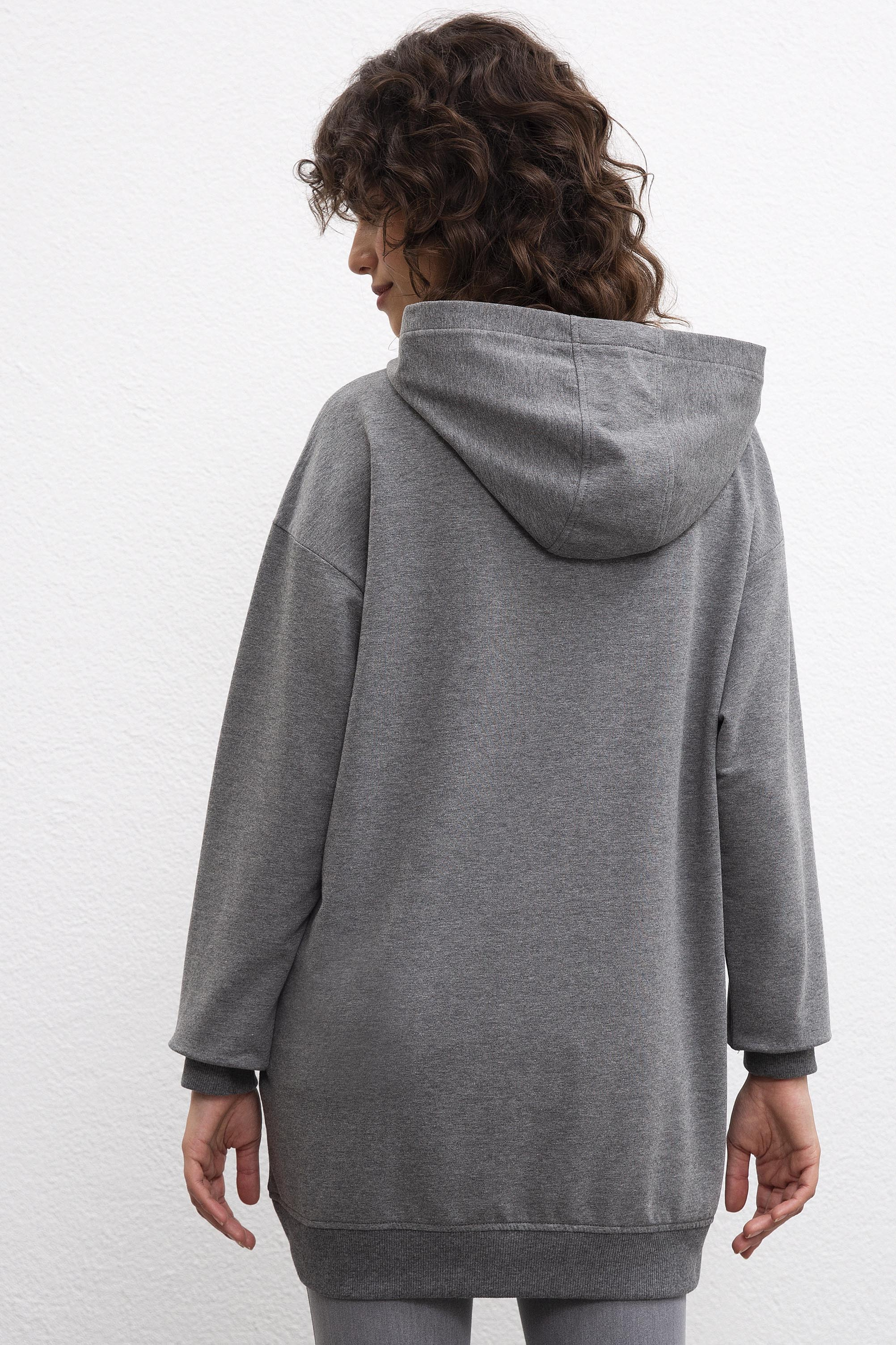 Kadın Gri Sweatshirt - Image 3