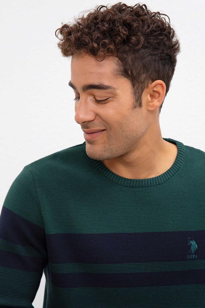 Erkek Koyu Yeşil Bisiklet Yaka Triko Kazak