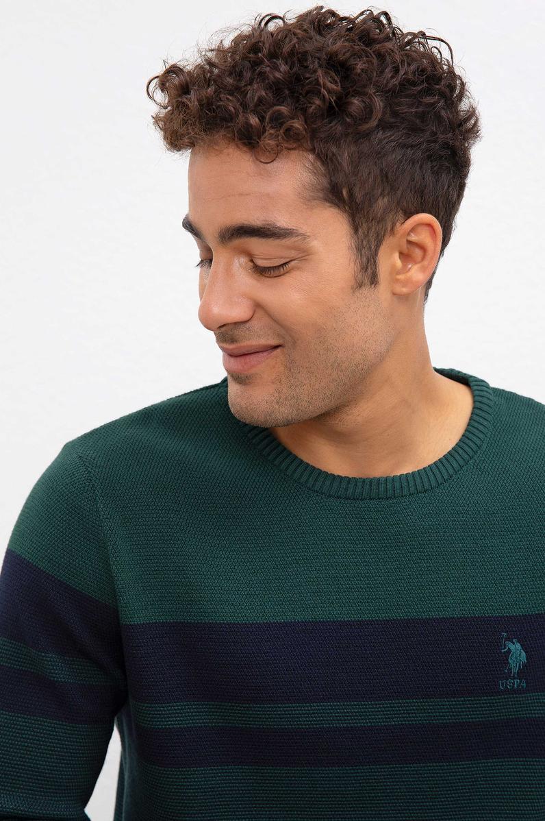 Erkek Koyu Yeşil Bisiklet Yaka Triko Kazak