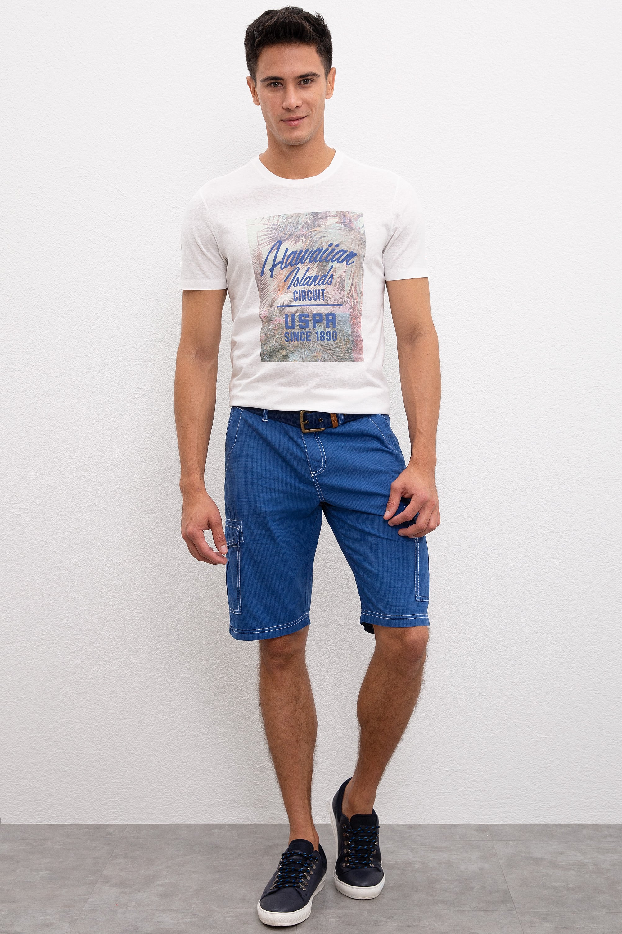 Beyaz Dokuma Bermuda Capri