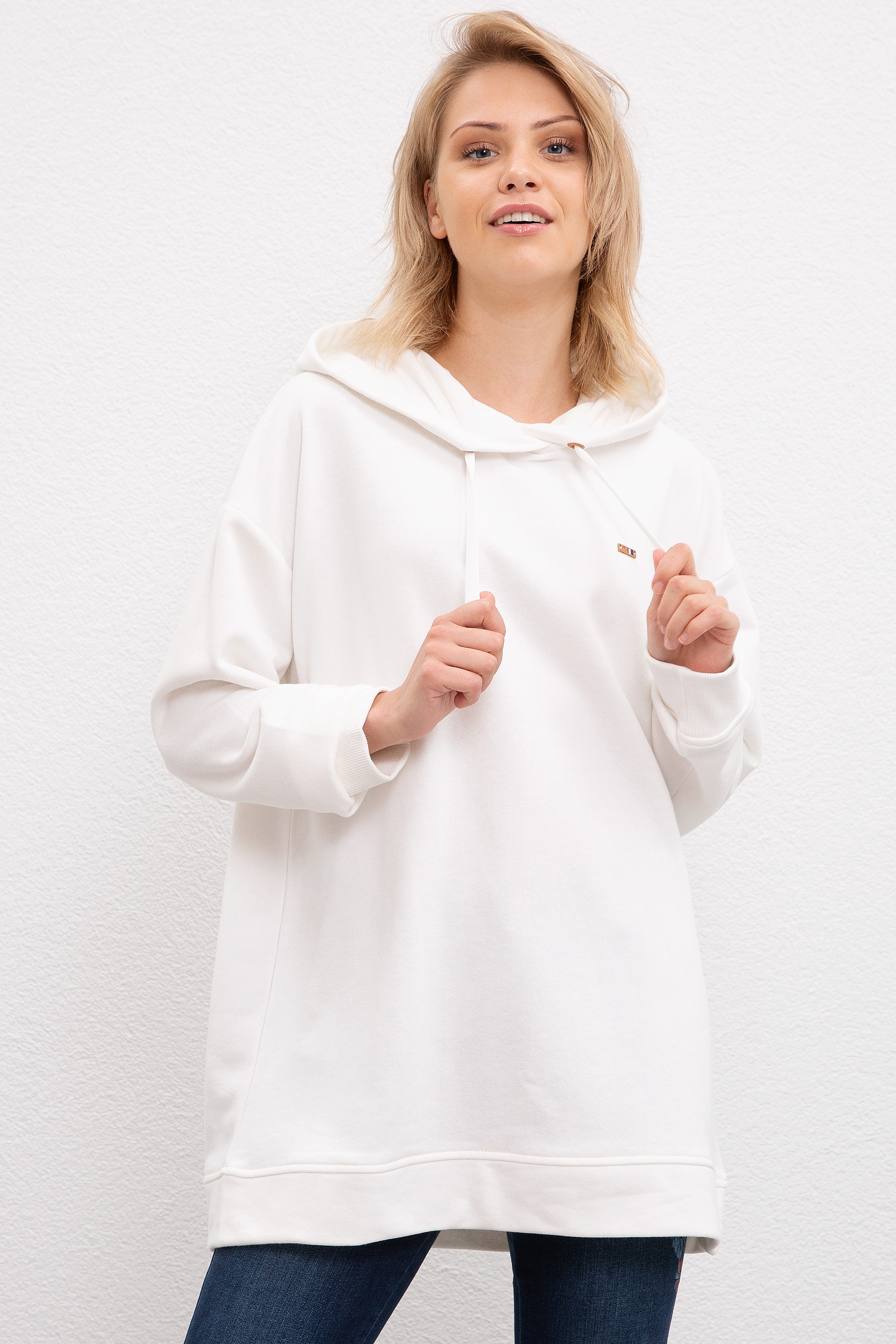 Kadın Beyaz Sweatshirt