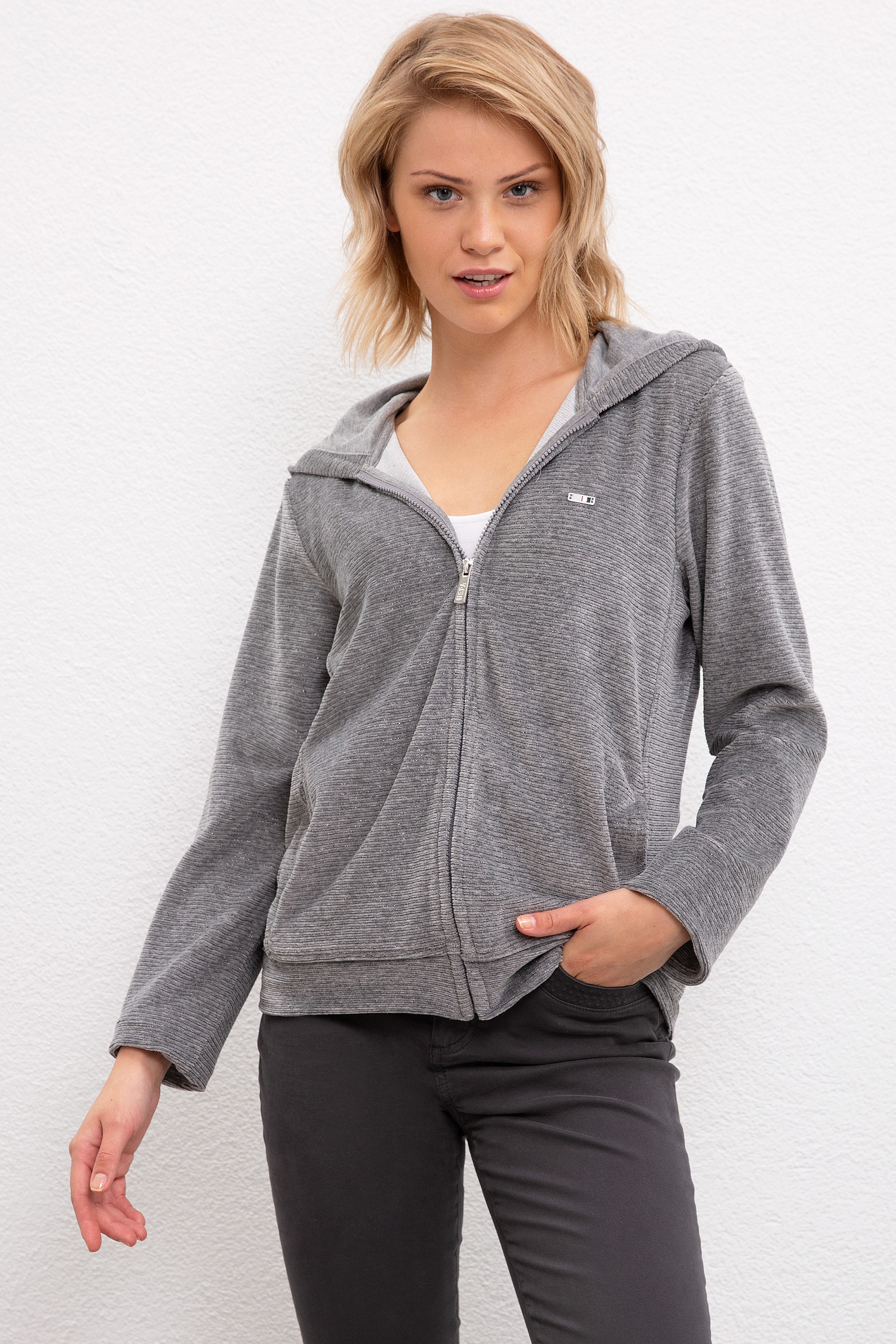 Kadın Gri Sweatshirt - Image 1