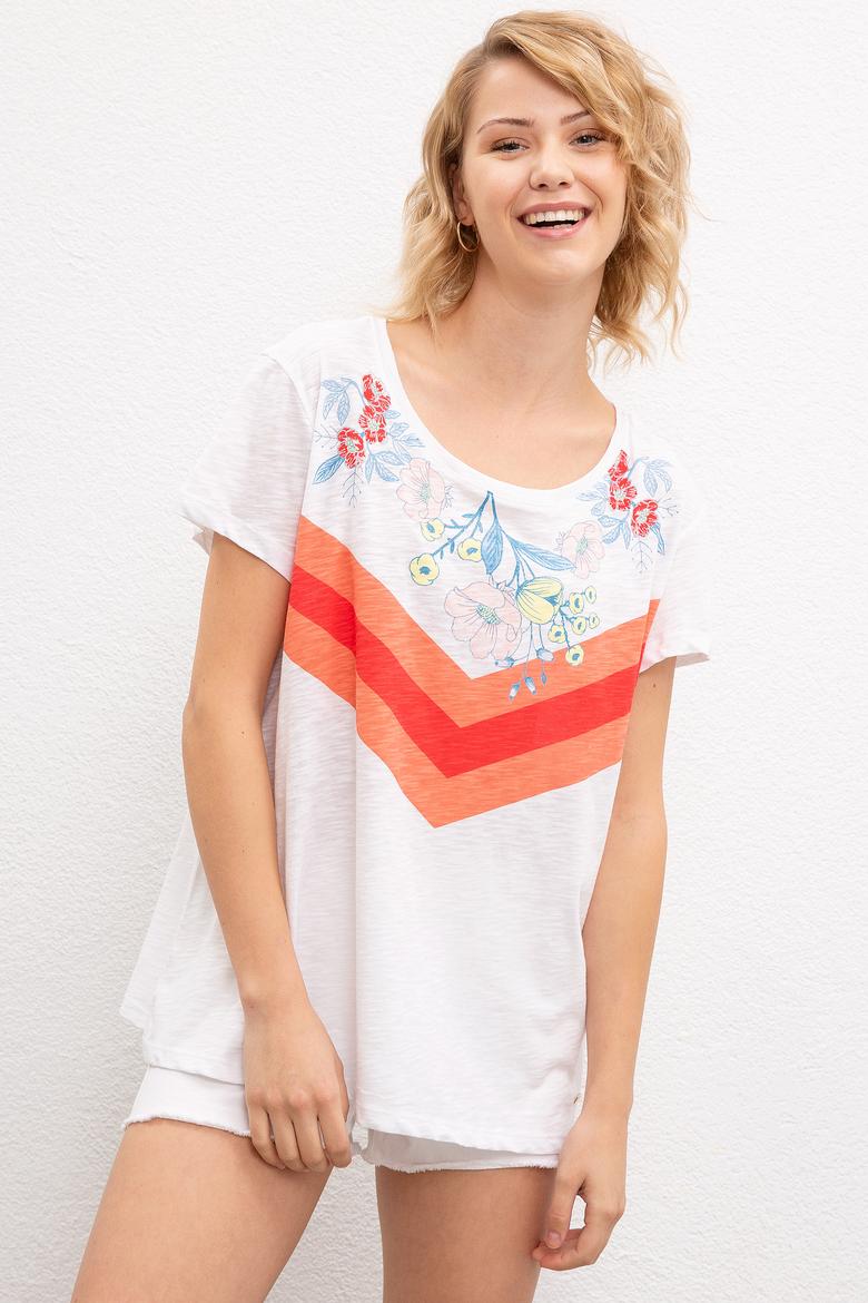 Kadın Beyaz Bisiklet Yaka T-Shirt - 50220673005