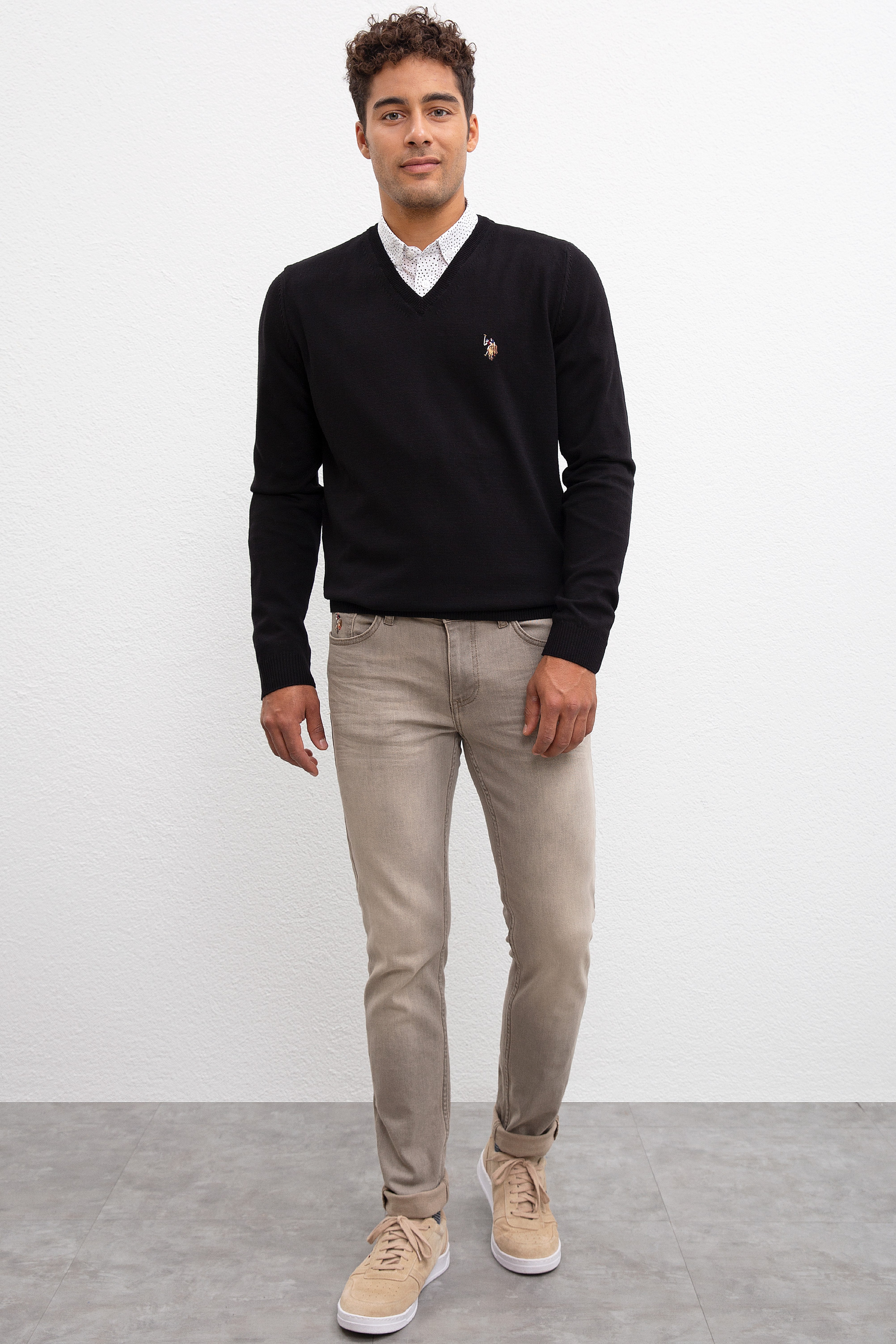 Erkek Siyah V-Yaka Triko Kazak Basic - Image 4