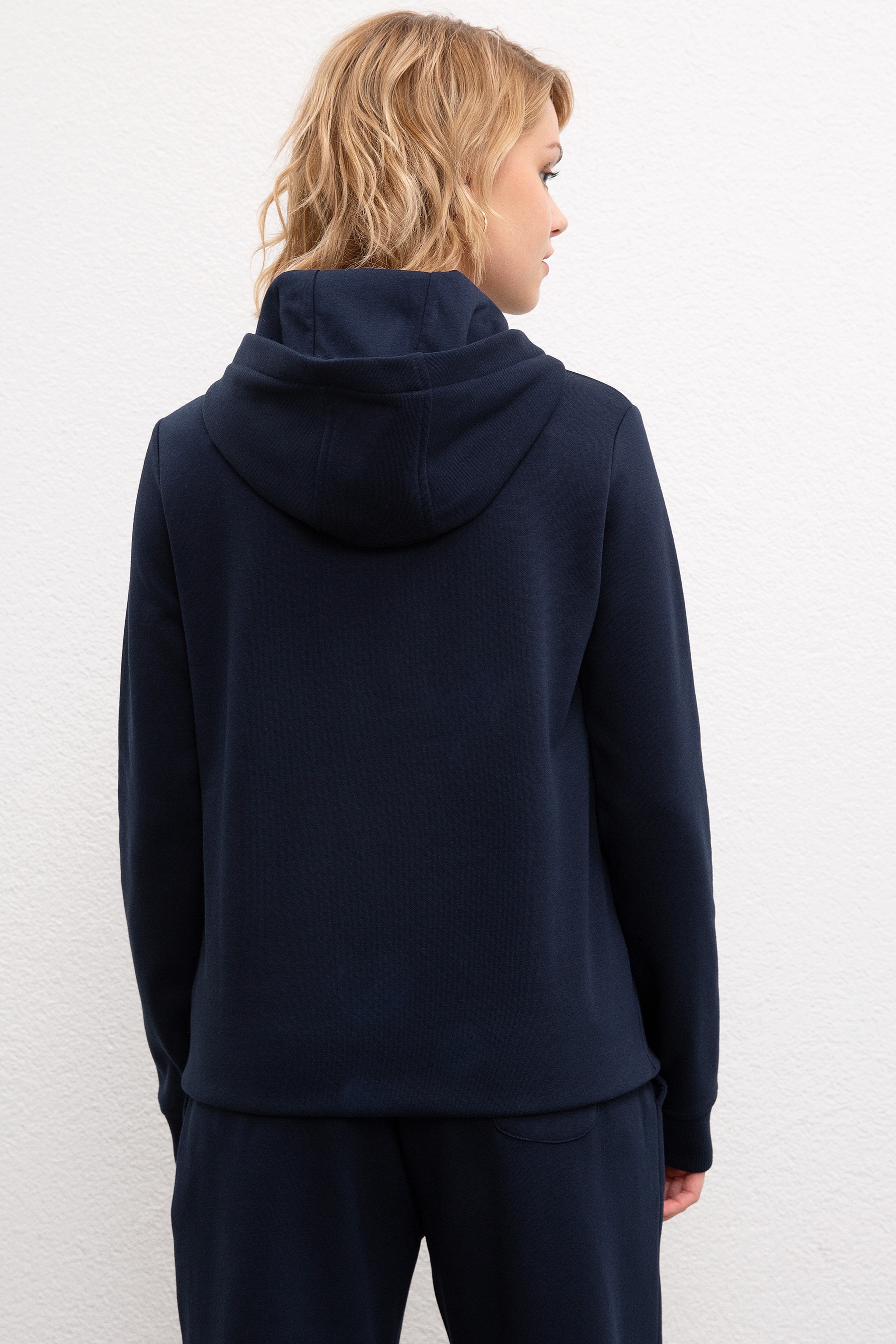 Kadın Lacivert Sweatshirt Basic - Image 3