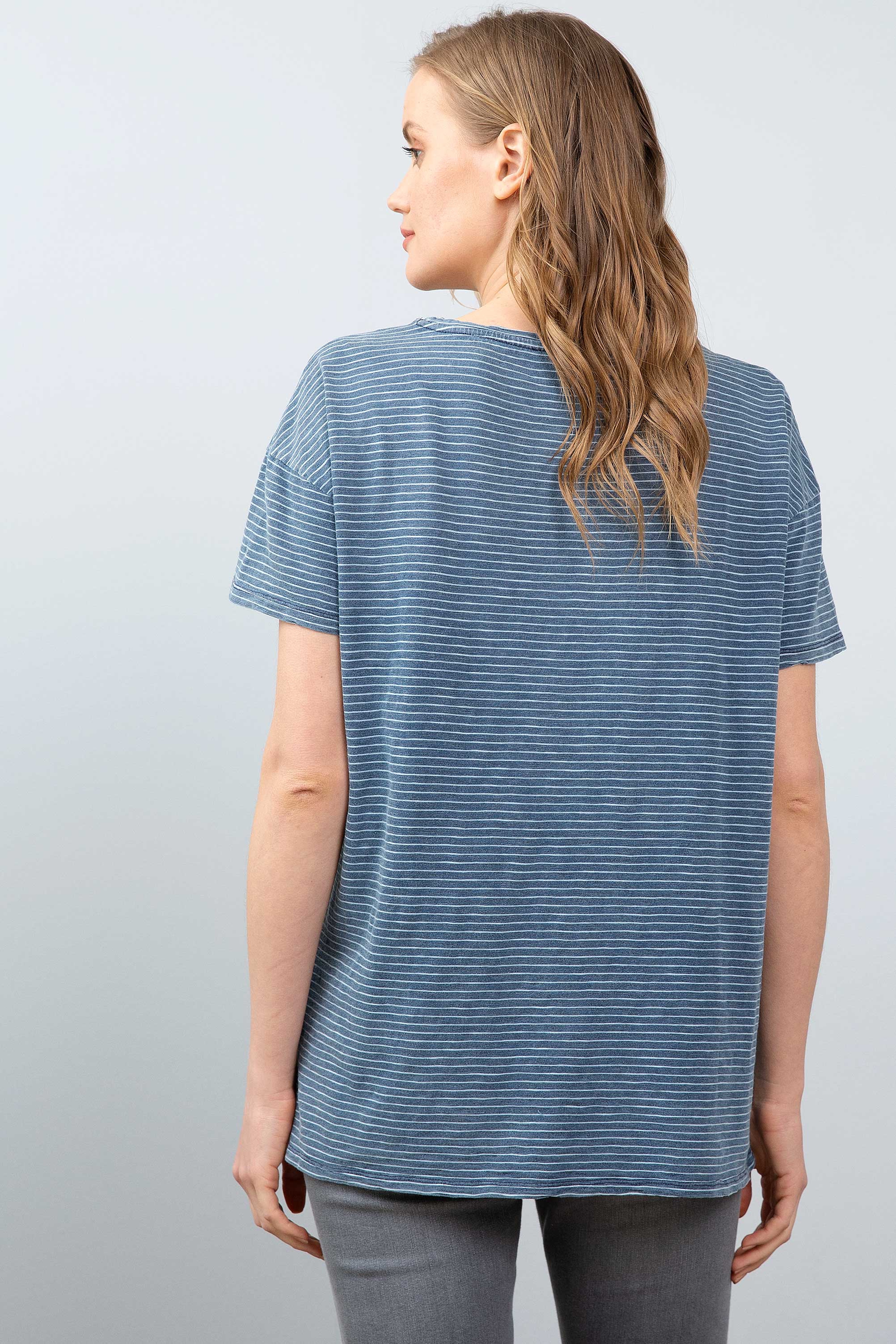Kadın Lacivert Bisiklet Yaka T-Shirt - Image 2