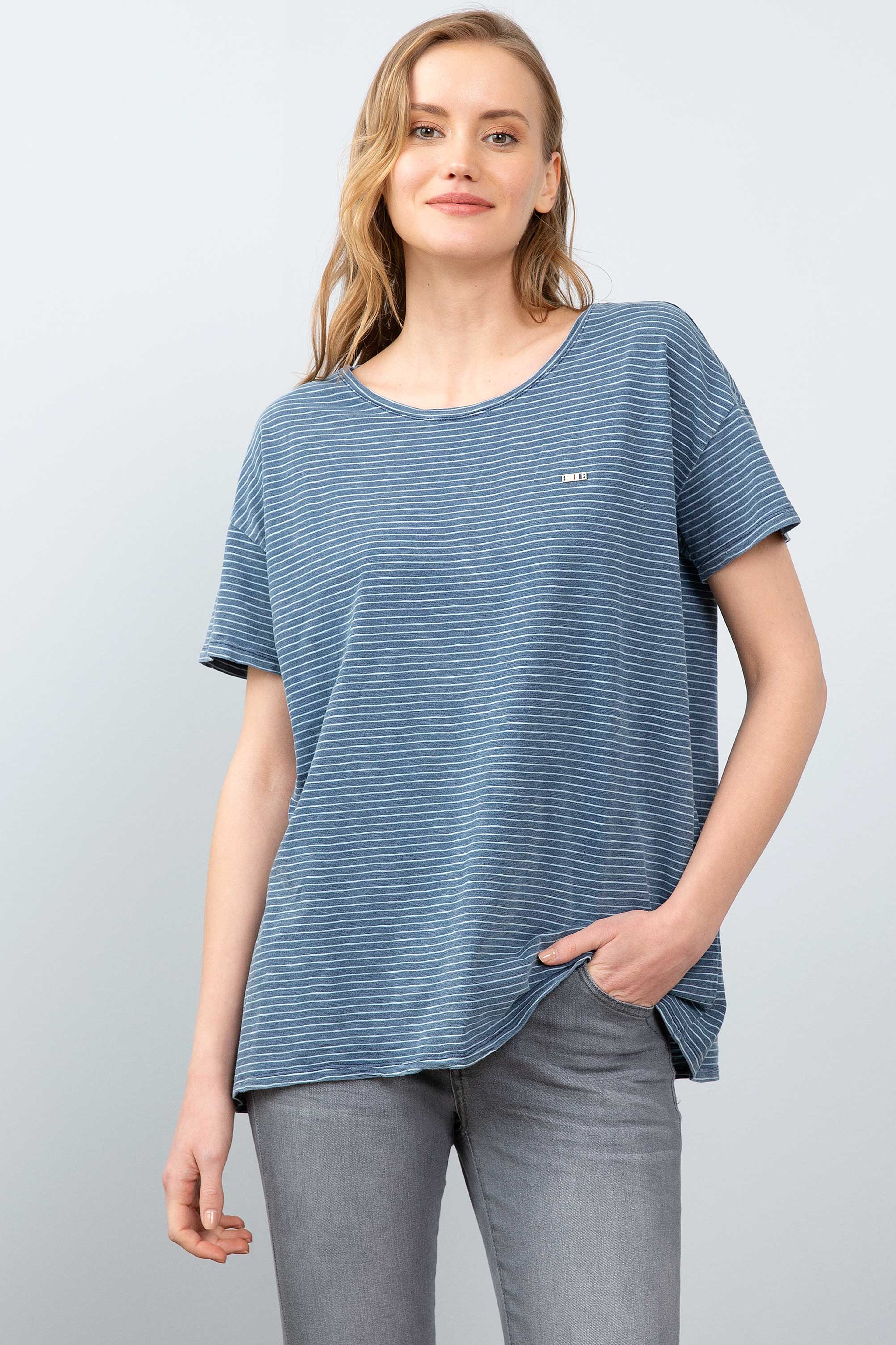 Kadın Lacivert Bisiklet Yaka T-Shirt - Image 1