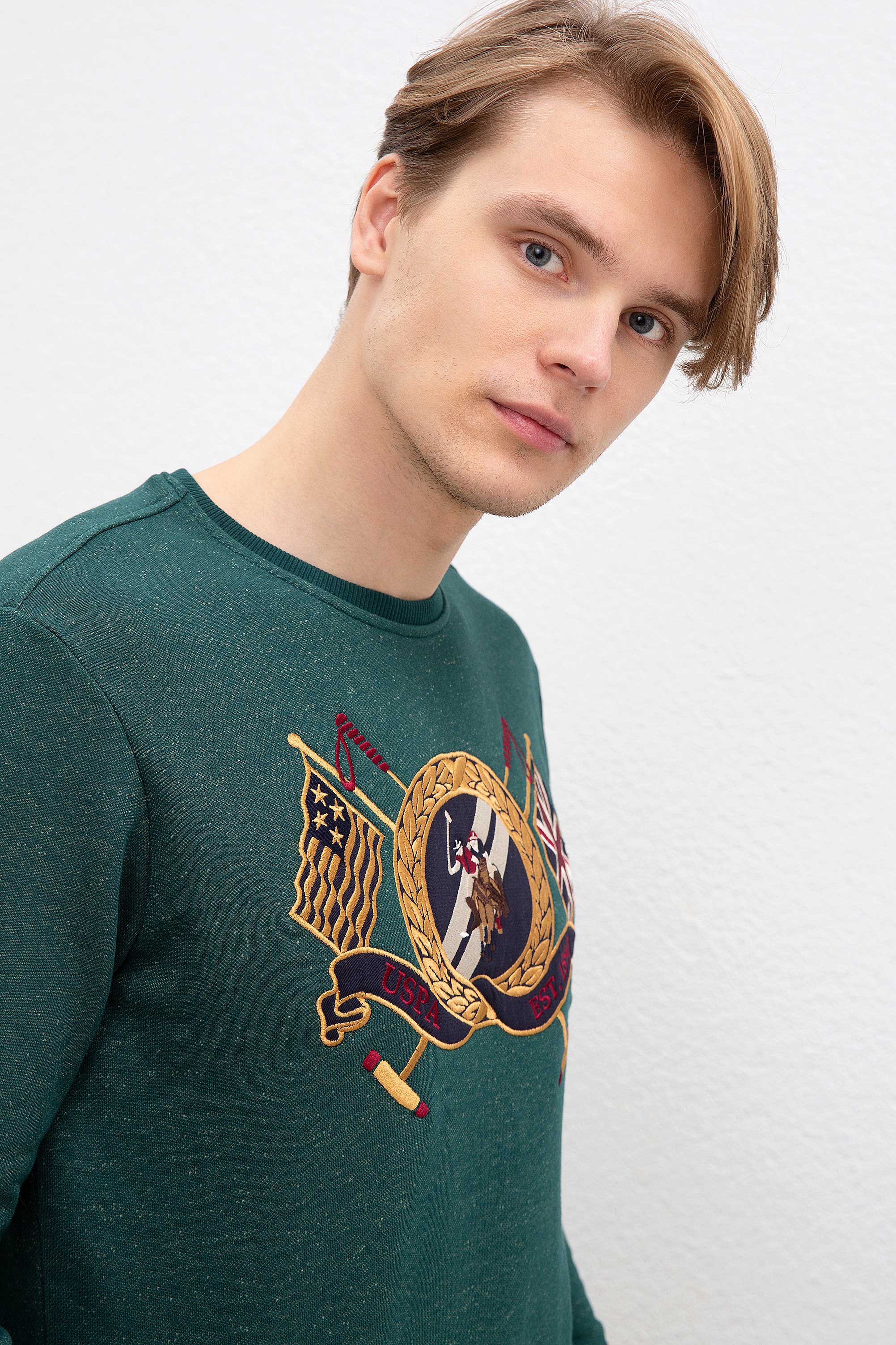 Erkek Koyu Yeşil Bisiklet Yaka Sweatshirt - Image 1