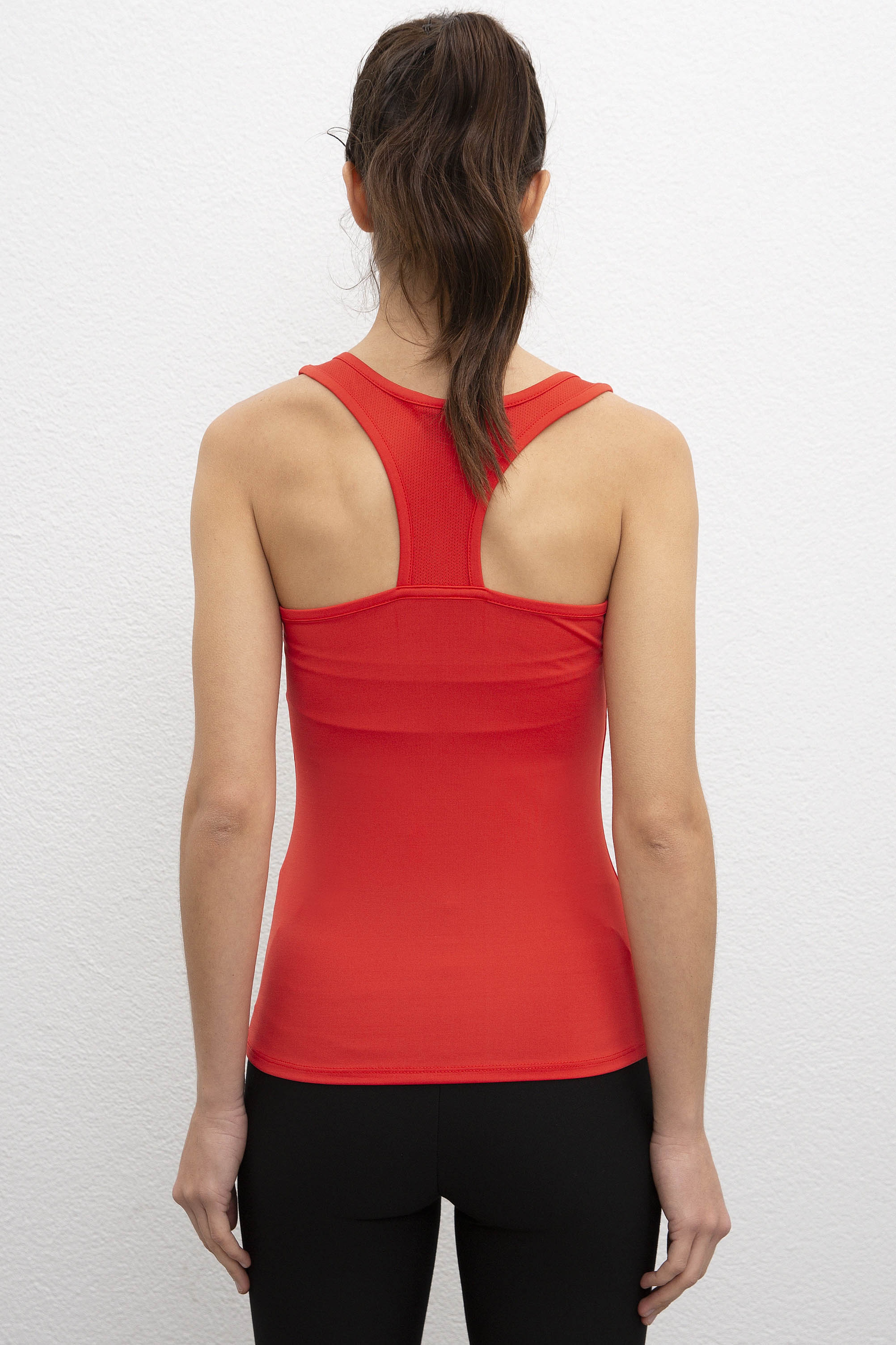 Kadın Kırmızı Bisiklet Yaka T-Shirt - Image 3