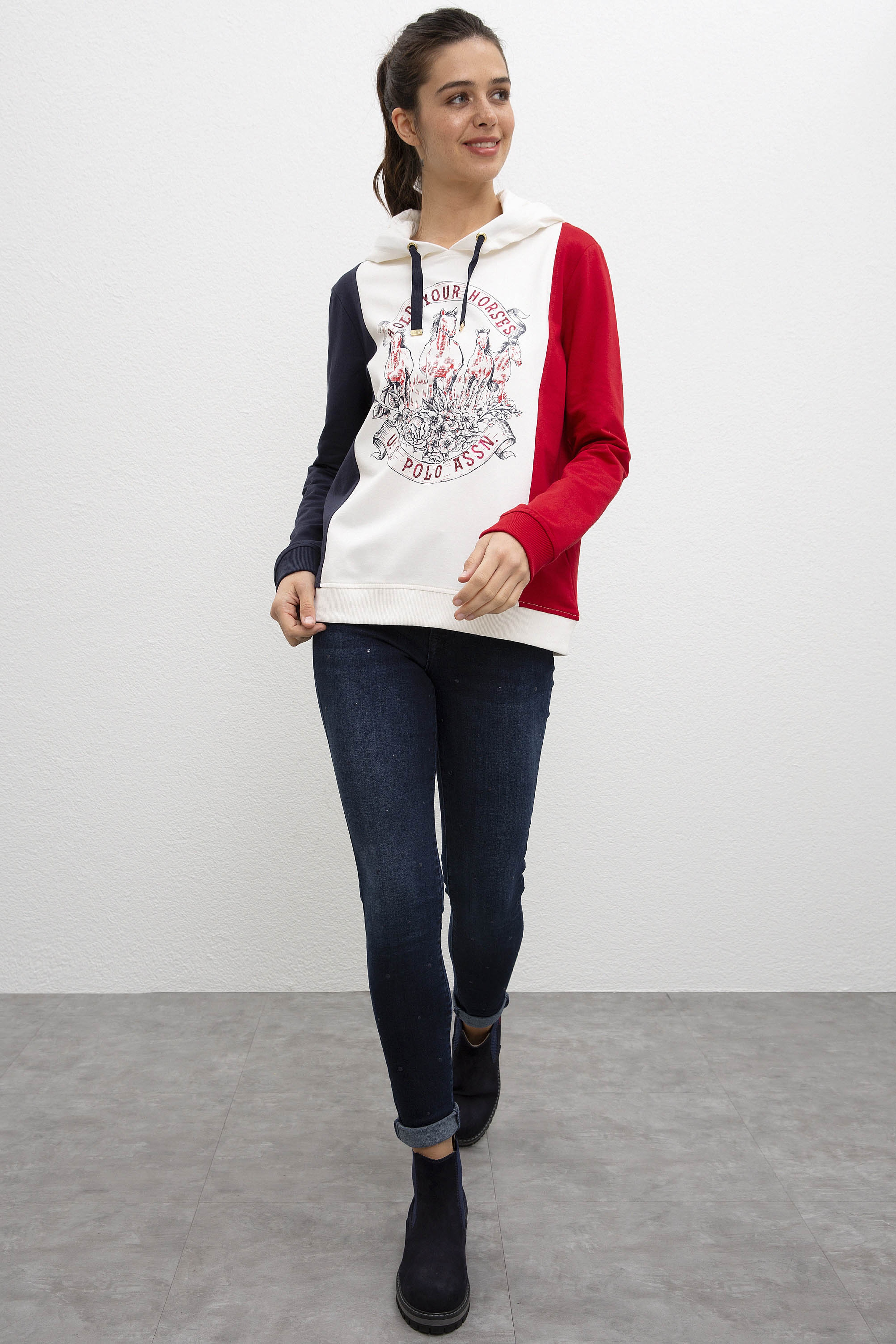 Kadın Beyaz Sweatshirt