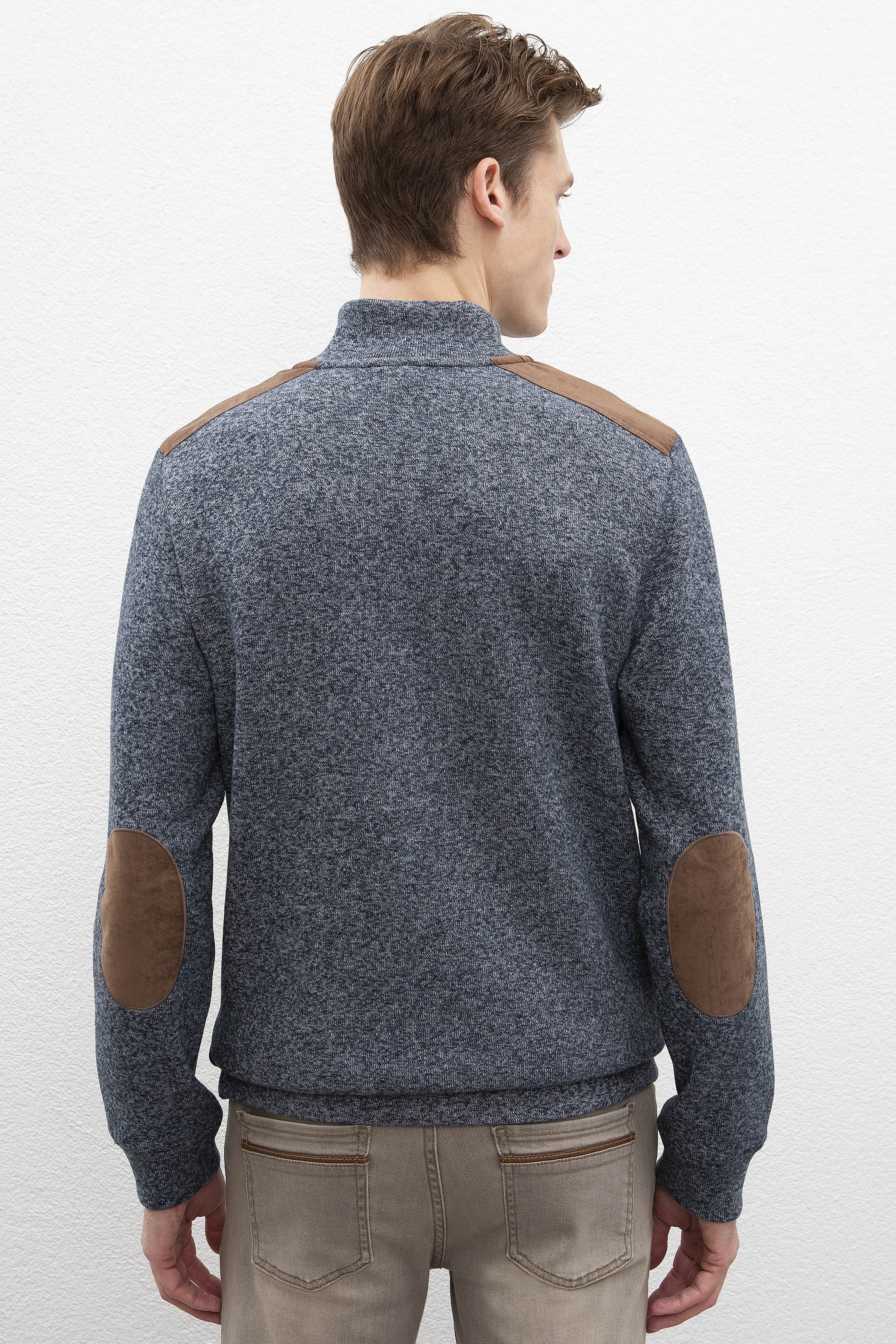 Erkek Lacivert Dik Yaka Sweatshirt - Image 3