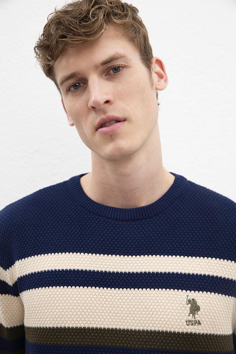 Erkek Çağla Yeşili Bisiklet Yaka Triko Kazak - 50207706013