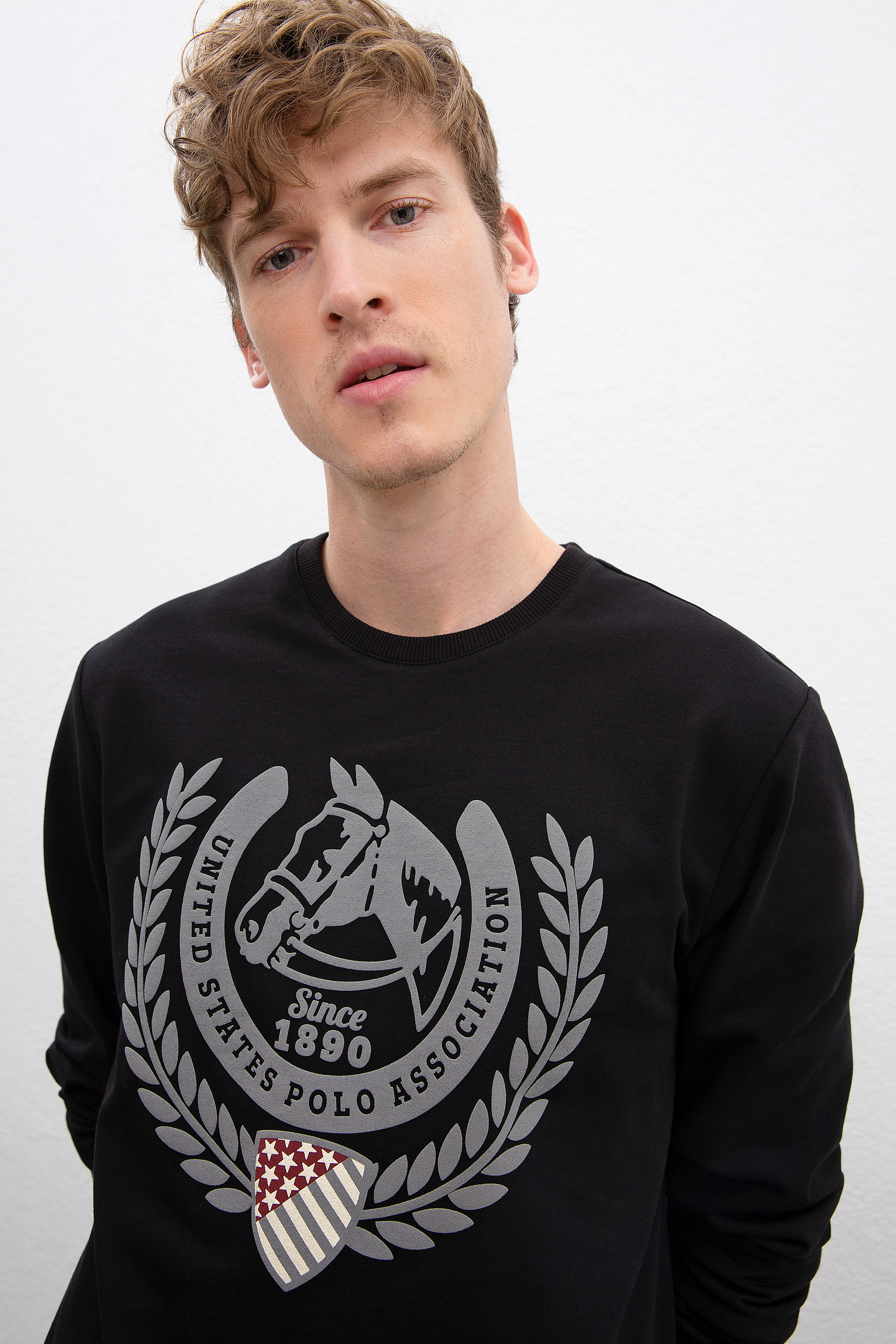 Erkek Siyah Bisiklet Yaka Sweatshirt - Image 2