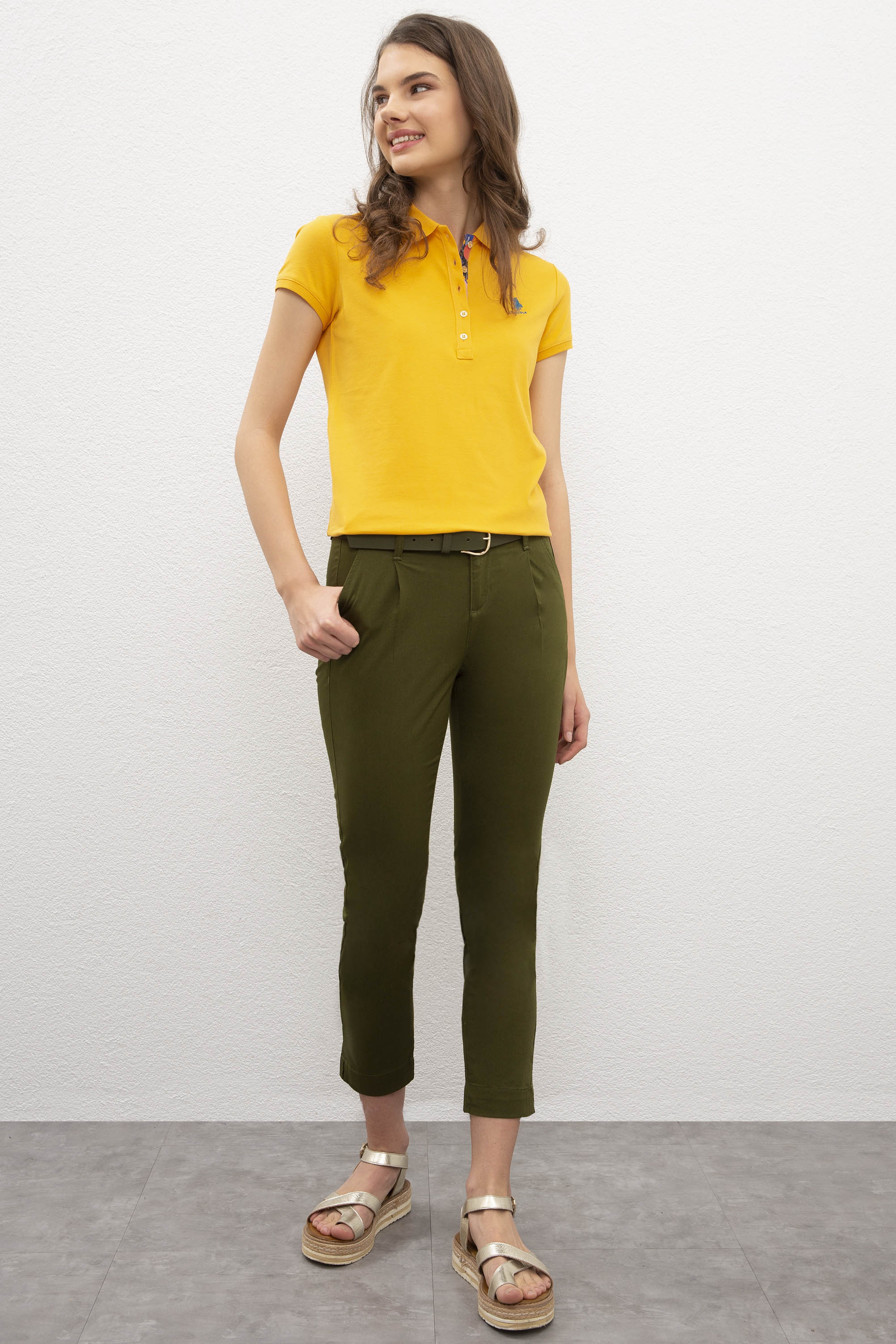 Kadın Sarı Polo Yaka T-Shirt Basic - Image 4