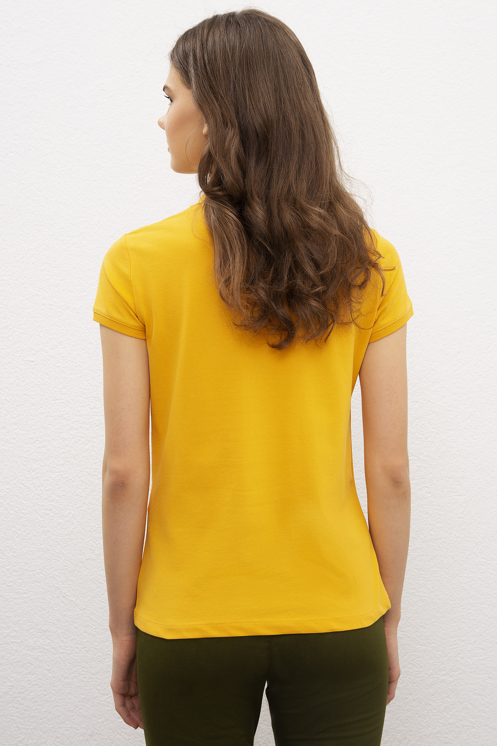 Kadın Sarı Polo Yaka T-Shirt Basic