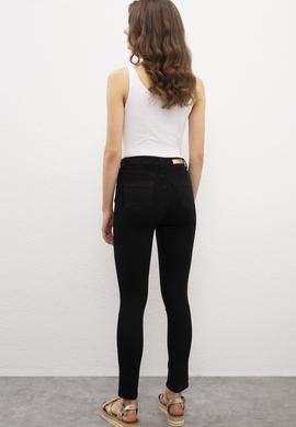 Kadın Siyah Jean Pantolon - 50222941001