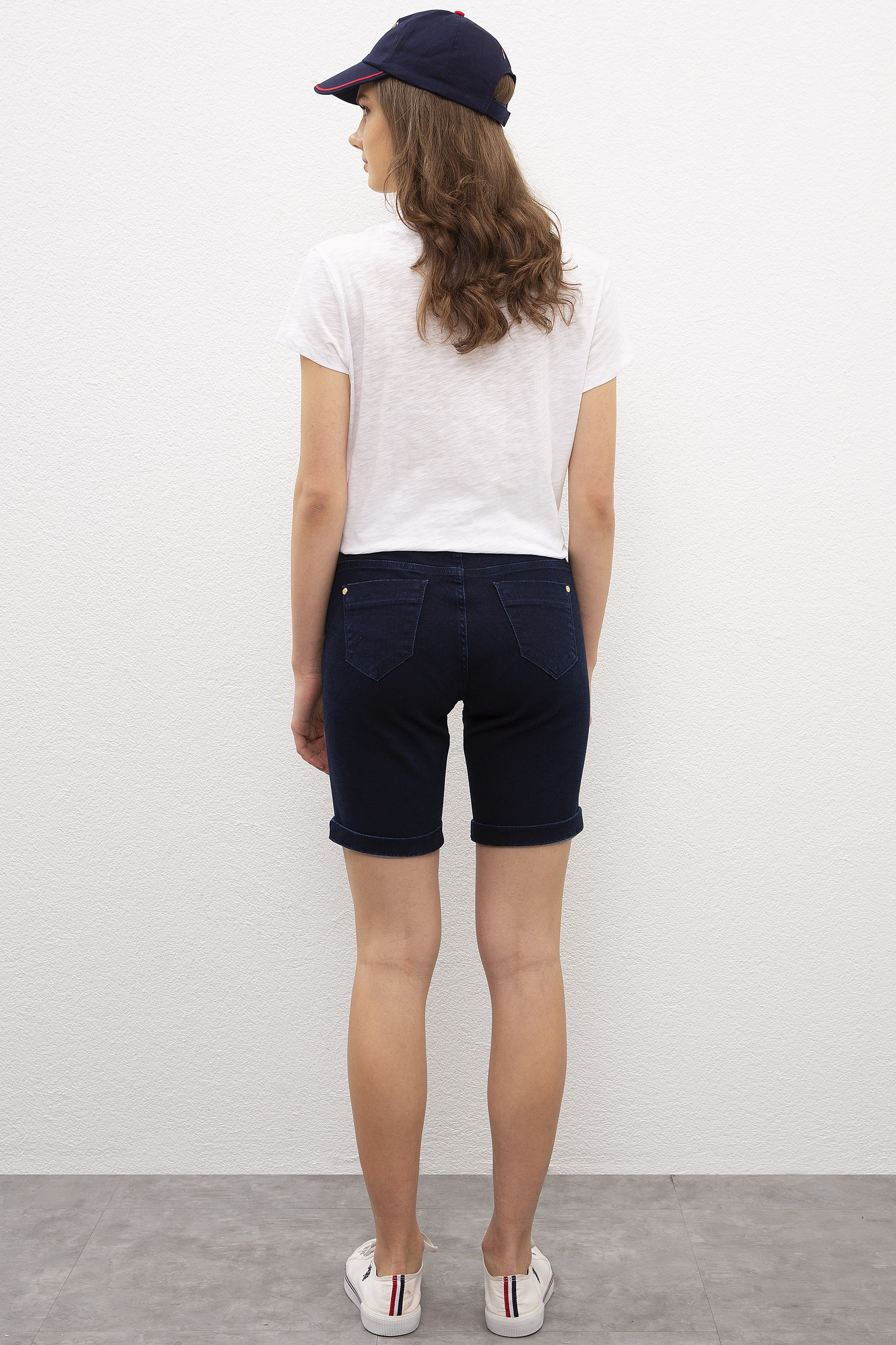 Kadın Mavi Denim Bermuda - Image 3