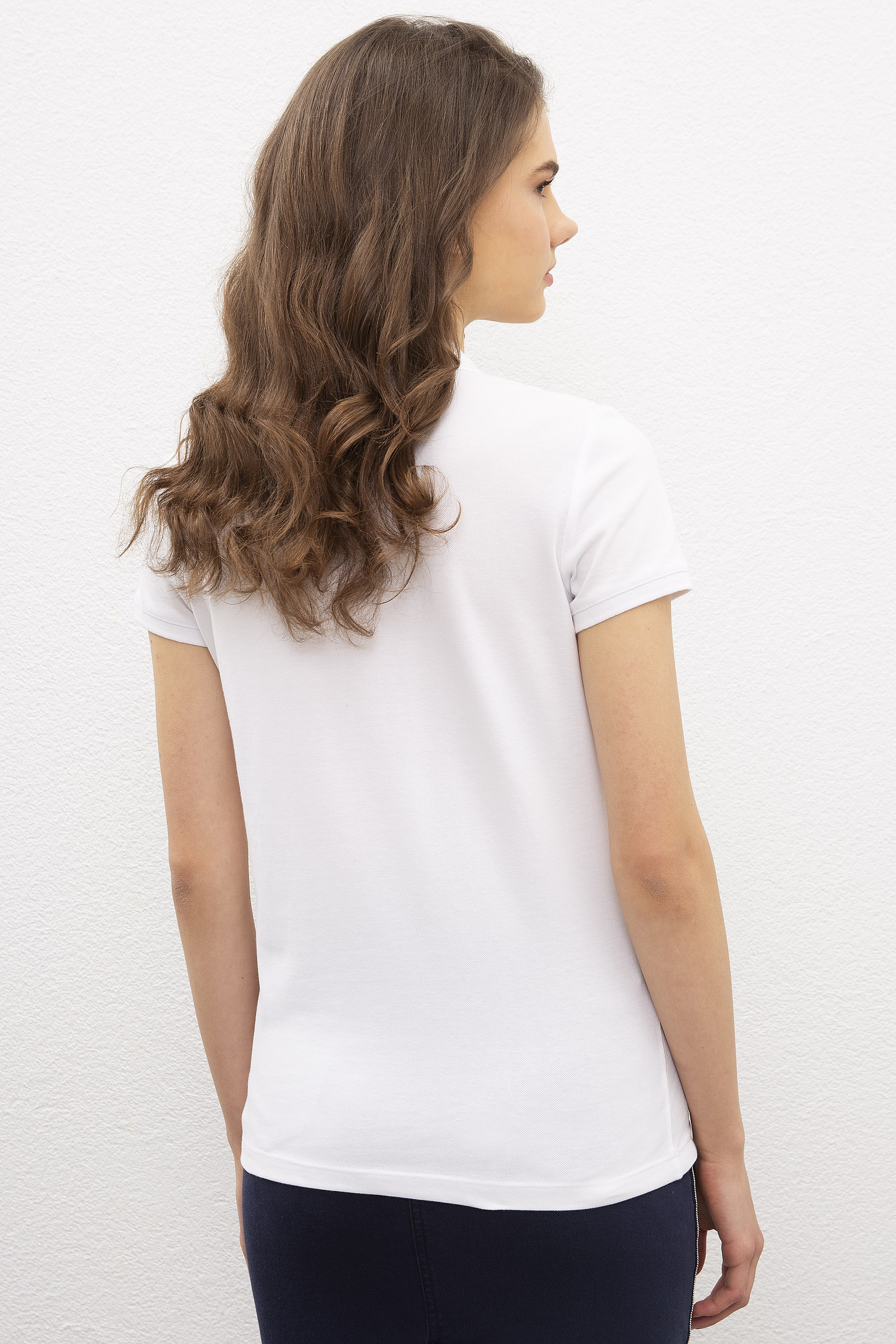 Kadın Beyaz Polo Yaka T-Shirt Basic