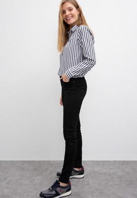 Kadın Siyah Denim Pantolon - 50208244012