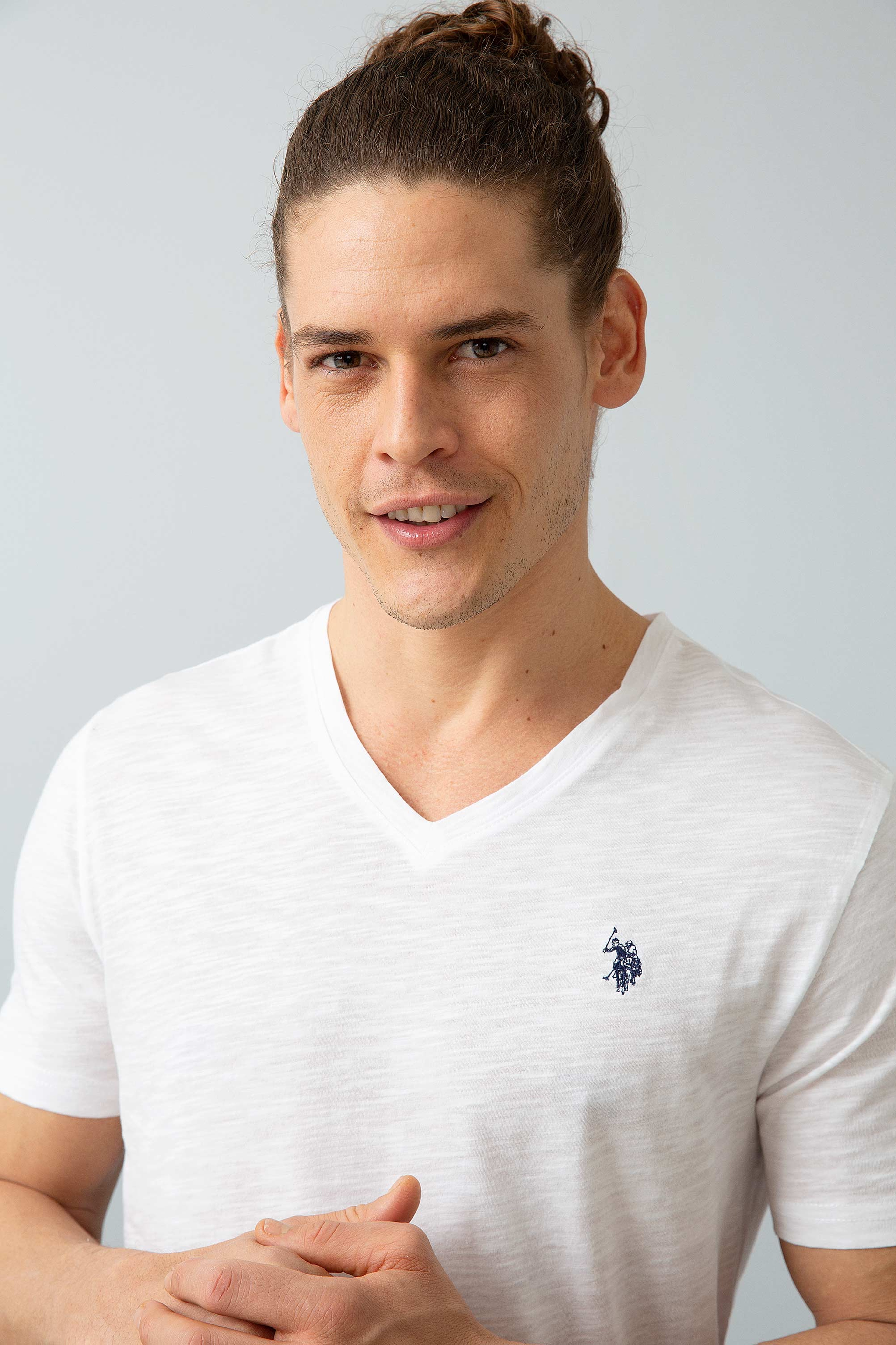 Erkek Beyaz V-Yaka T-Shirt Basic - Image 2