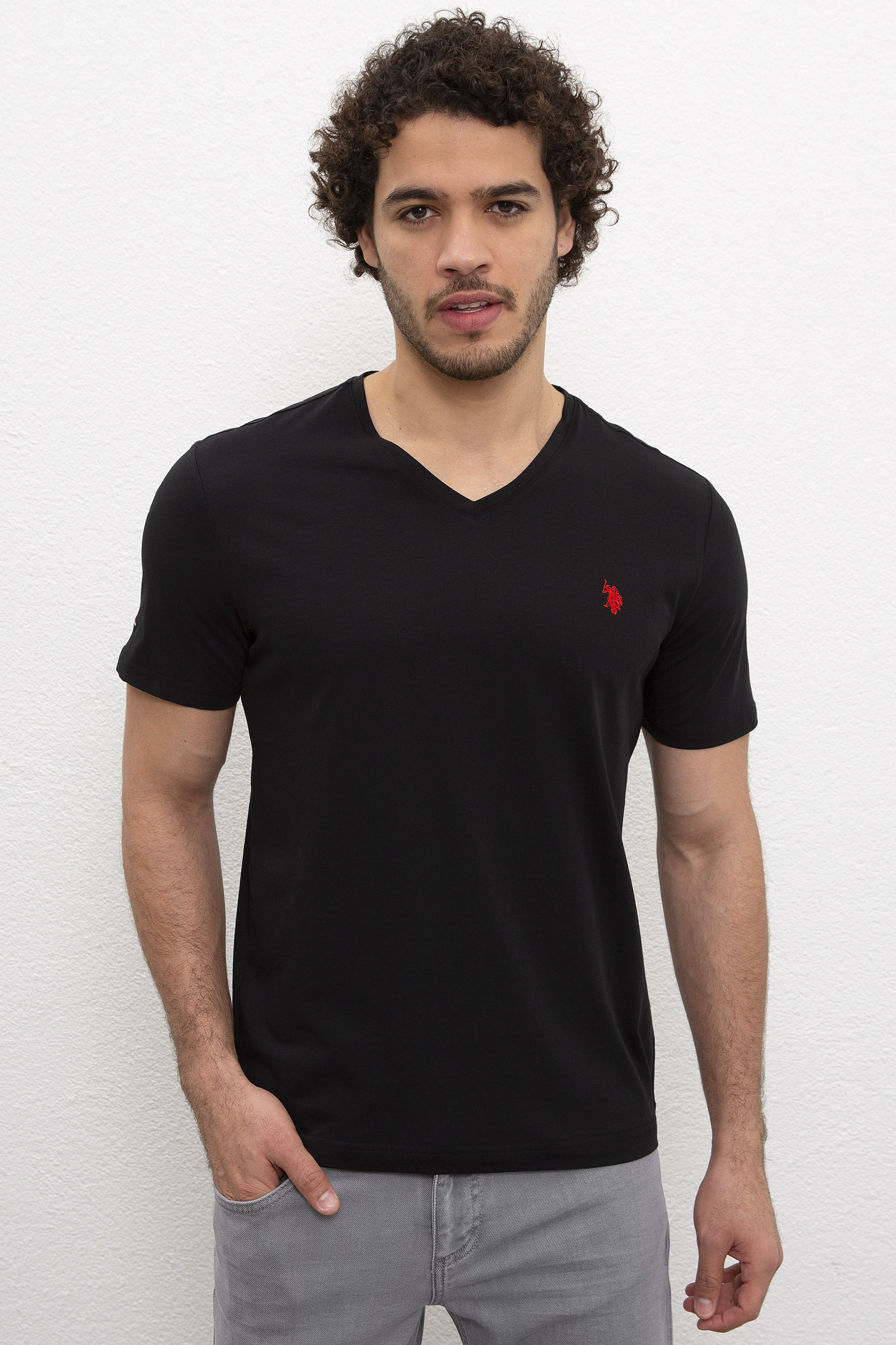 Erkek Siyah V-Yaka T-Shirt Basic - Image 1