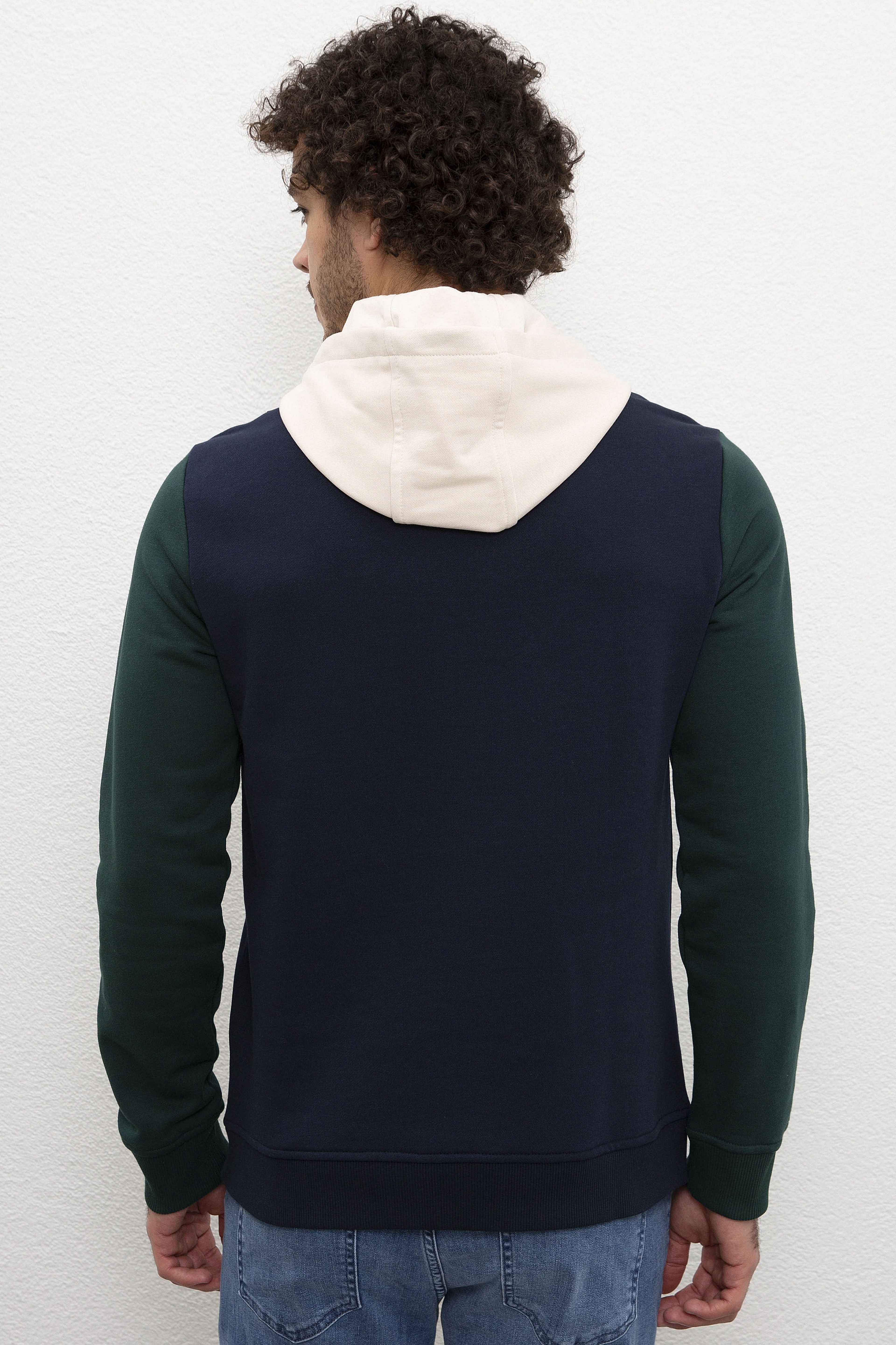 Erkek Lacivert Kapüşonlu Sweatshirt - Image 3