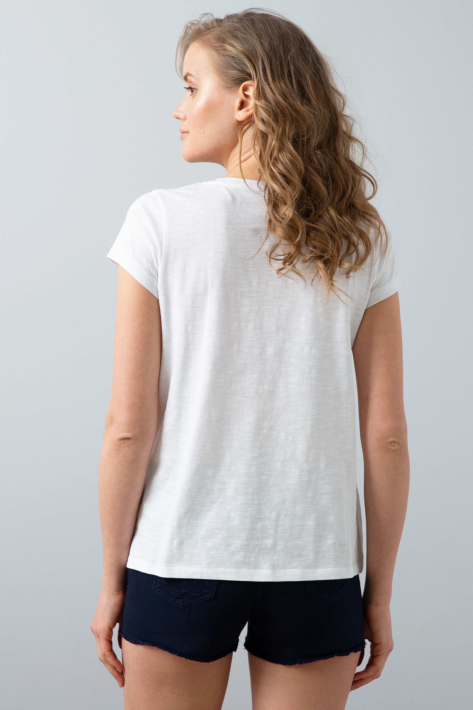 Kadın Beyaz Bisiklet Yaka T-Shirt