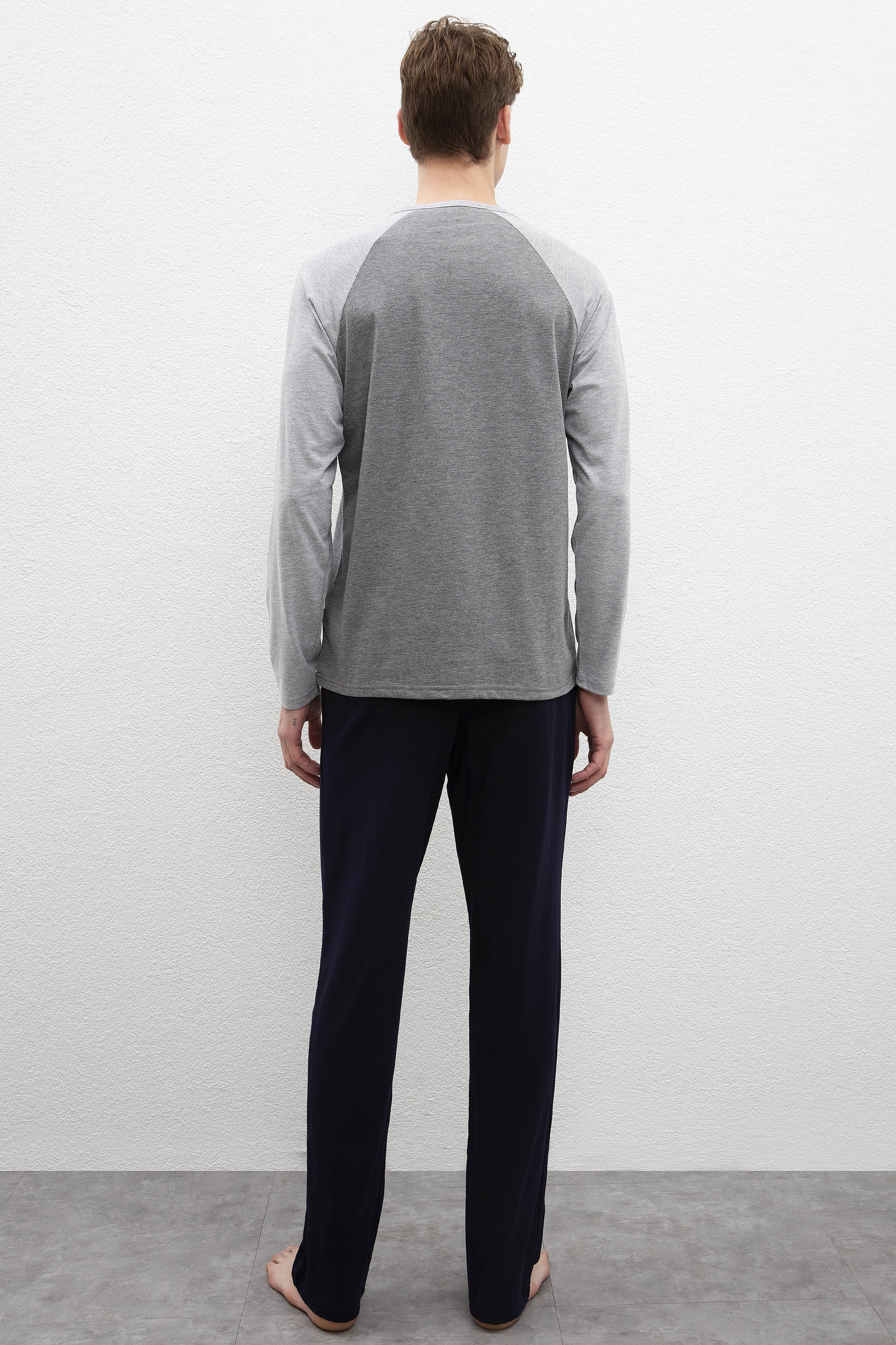 Erkek Gri Pijama - Image 3