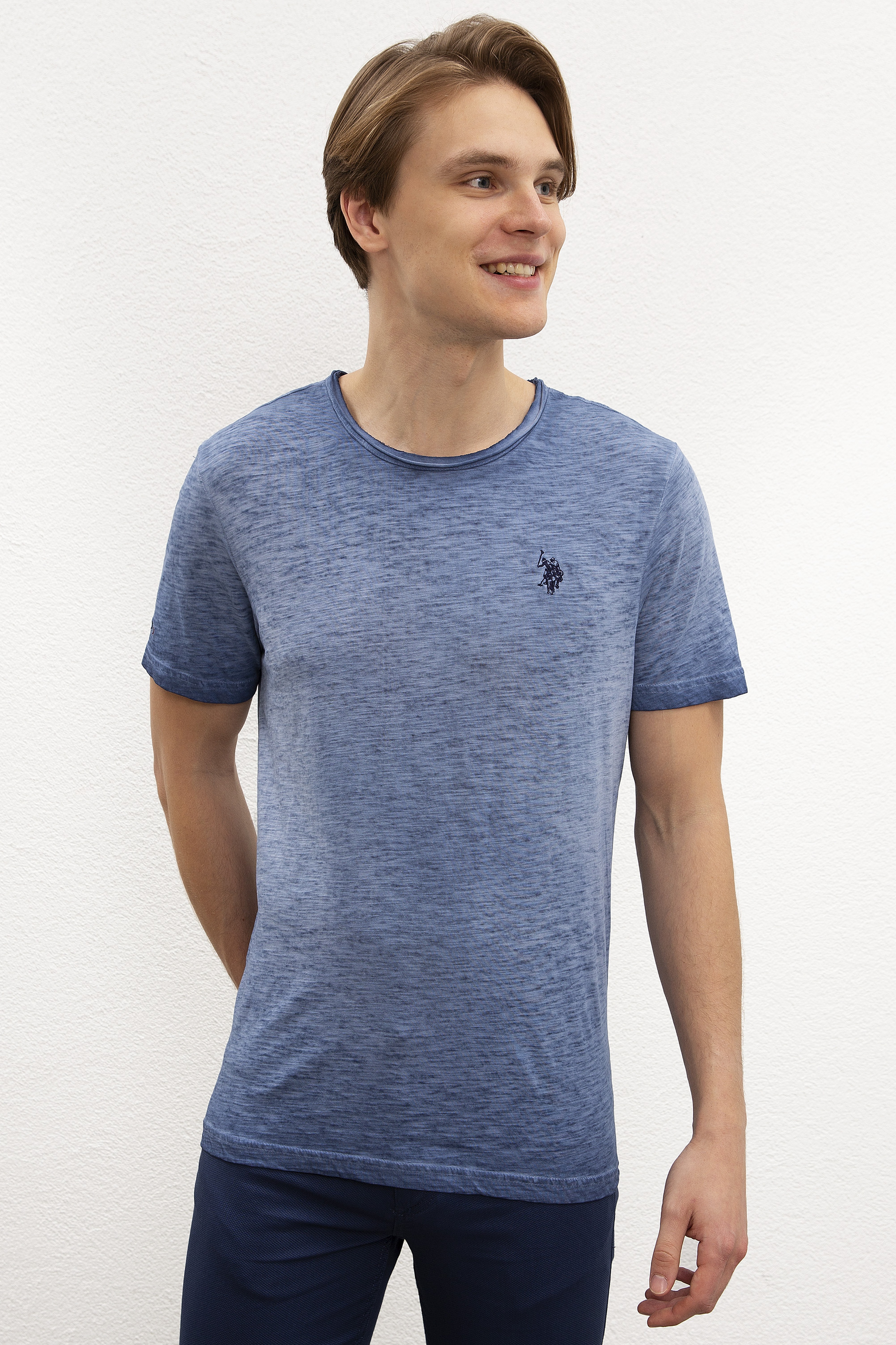 Erkek İndigo Bisiklet Yaka T-Shirt - Image 1