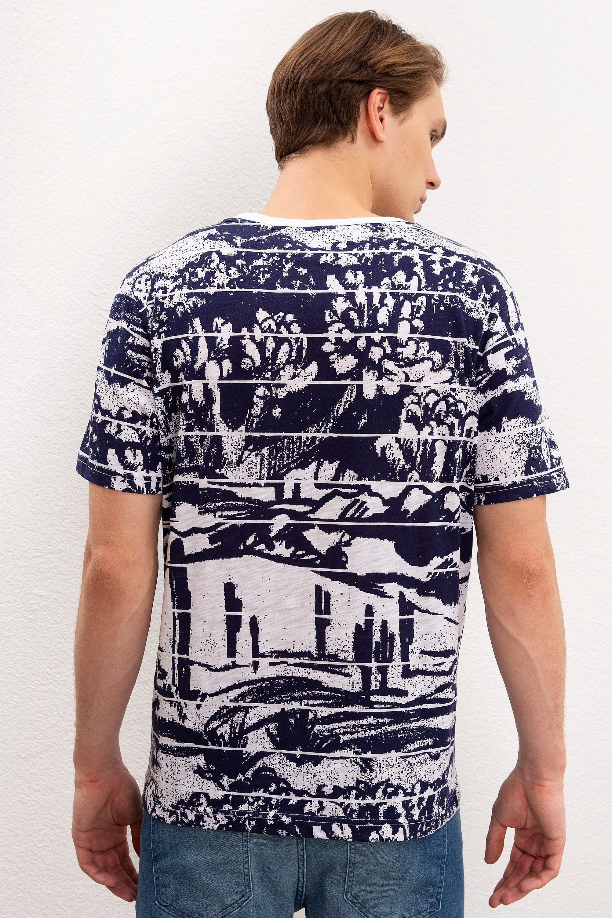 Erkek Lacivert Bisiklet Yaka T-Shirt