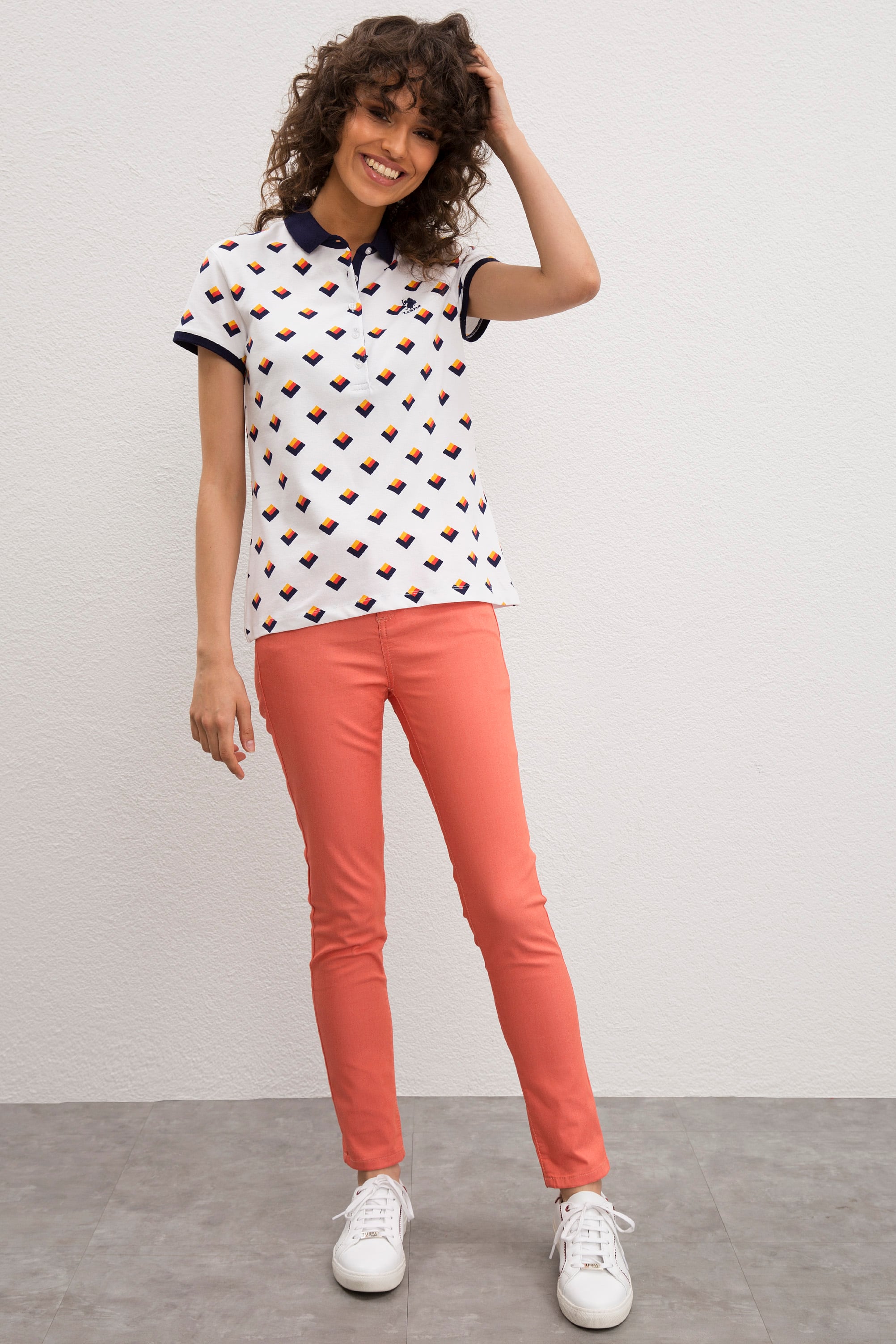 Kadın Beyaz Polo Yaka T-Shirt