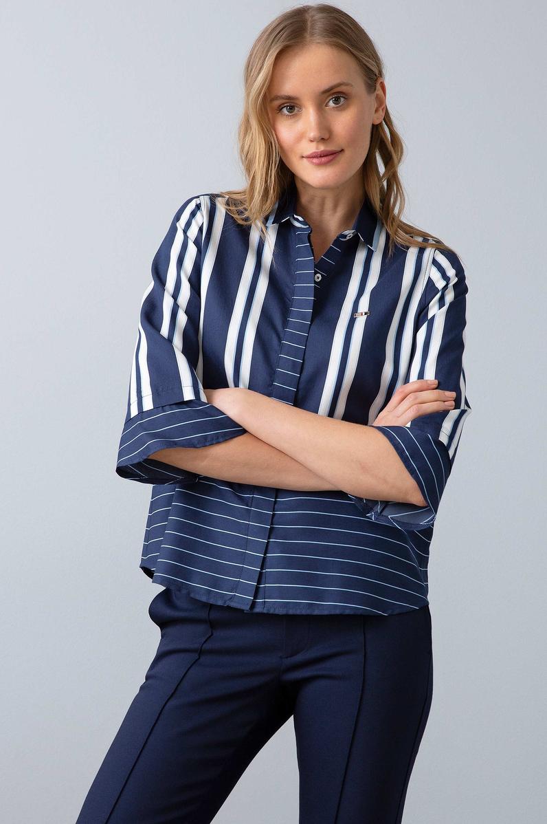 Kadın Lacivert Gömlek Uzunkol