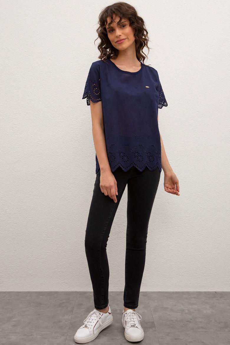 Kadın Lacivert Bisiklet Yaka T-Shirt - 50223560003