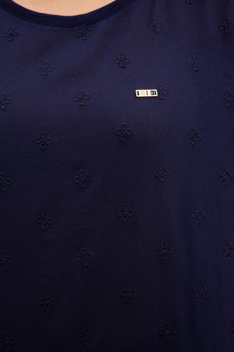 Kadın Lacivert Bisiklet Yaka T-Shirt - 50223560003