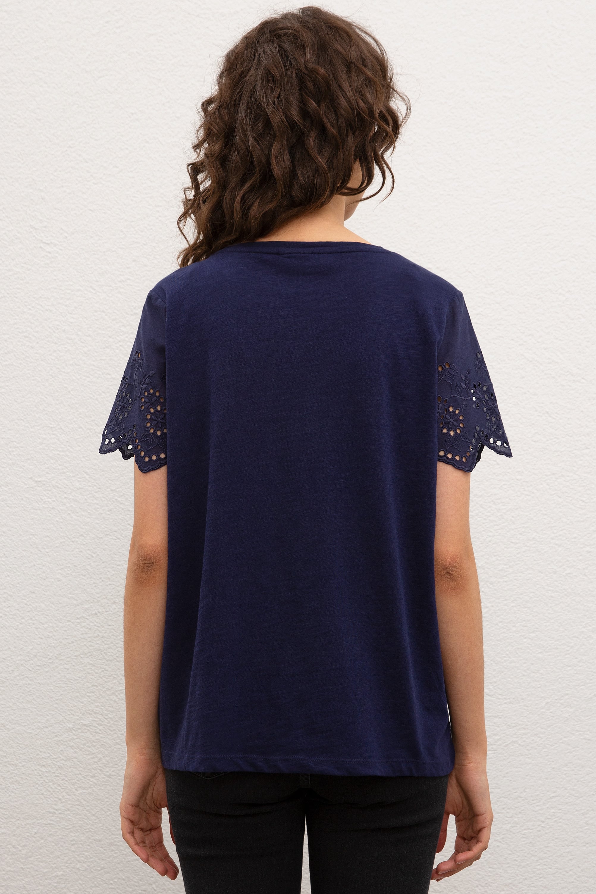 Kadın Lacivert Bisiklet Yaka T-Shirt - Image 2